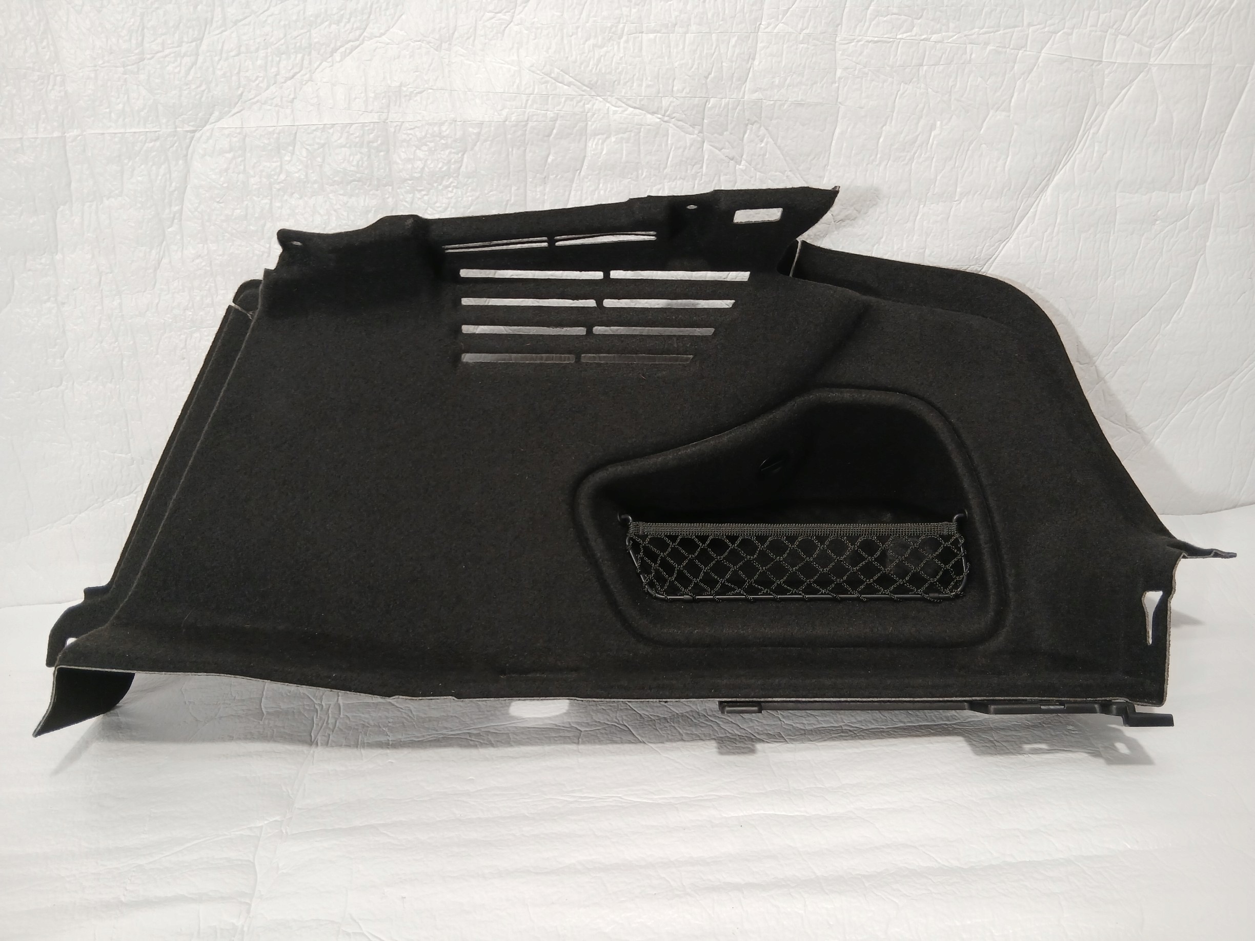 AUDI A4 B9 LIFT boot upholstery right 8W5863880G