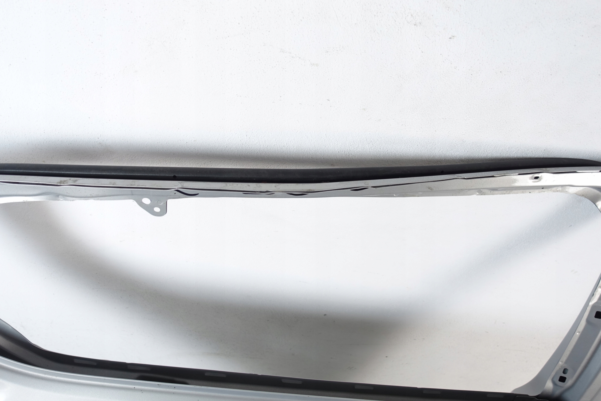 VOLVO C40 2022- door right rear part right rear.
