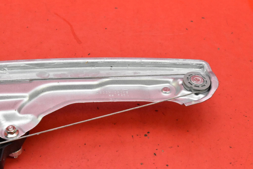 window regulator right front EU 82460R2000 KIA SPORTAGE 5 V 21-25