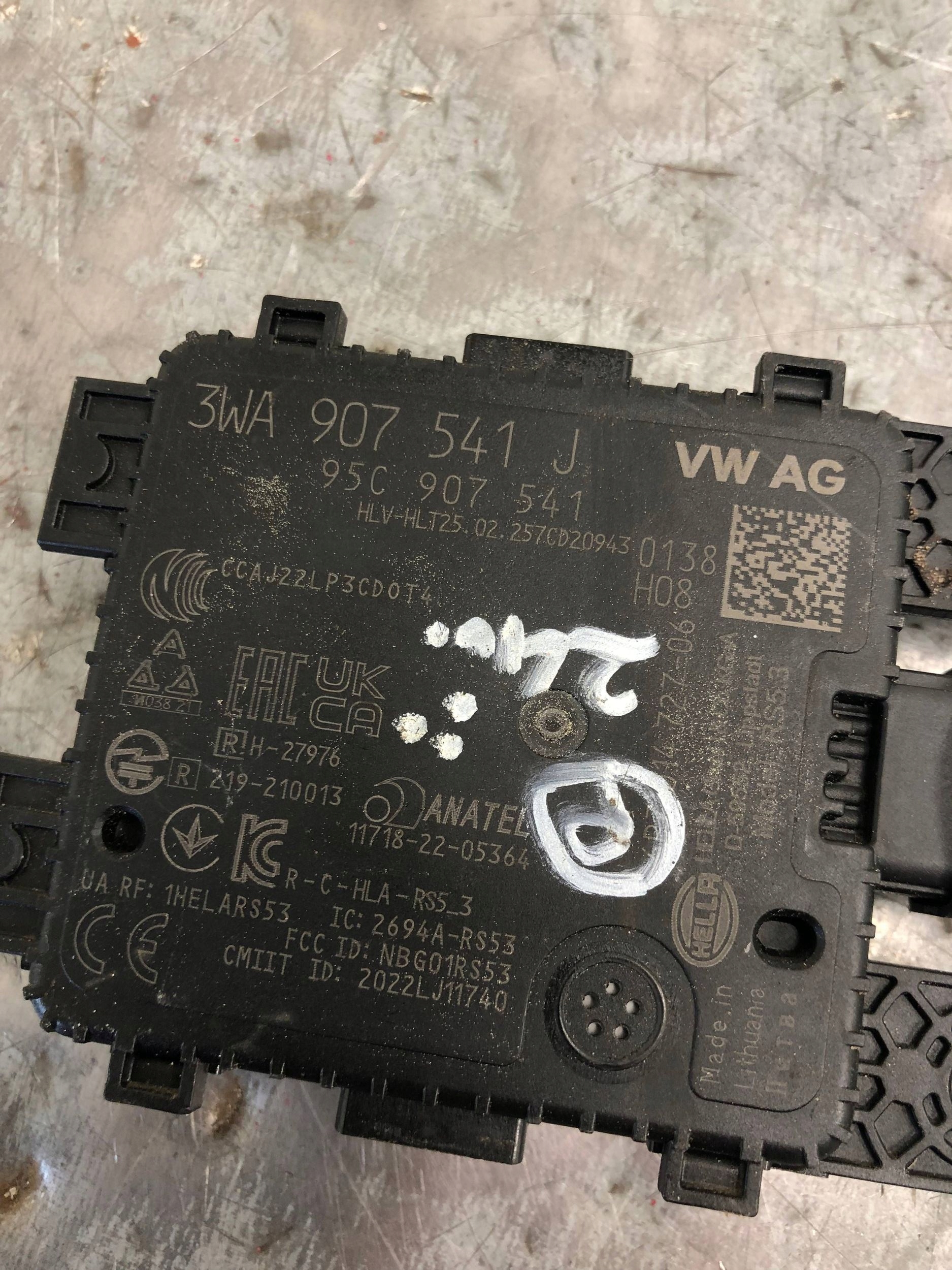 RADAR Sensor DISTRONIC VW AUDI 3WA907541J