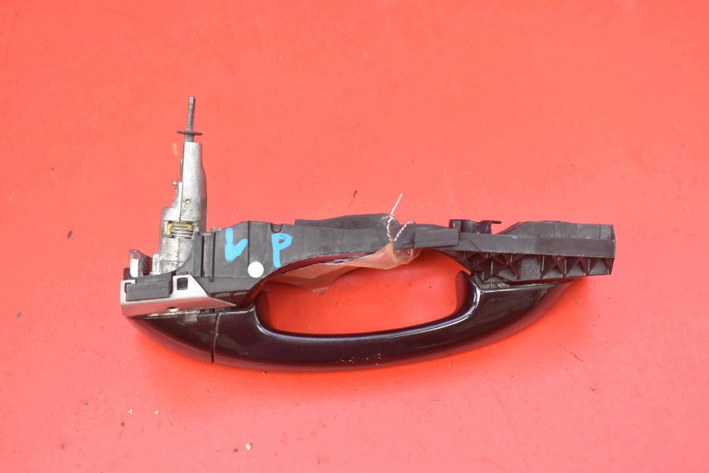 handle left front front black 5N0837885H SKODA SUPERB 2 II 08-13