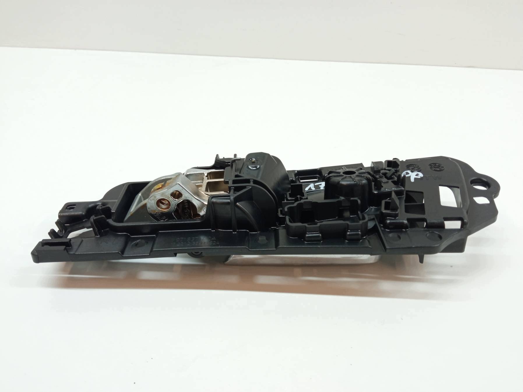 handle inner right front 971837020A Porsche Panamera II 971