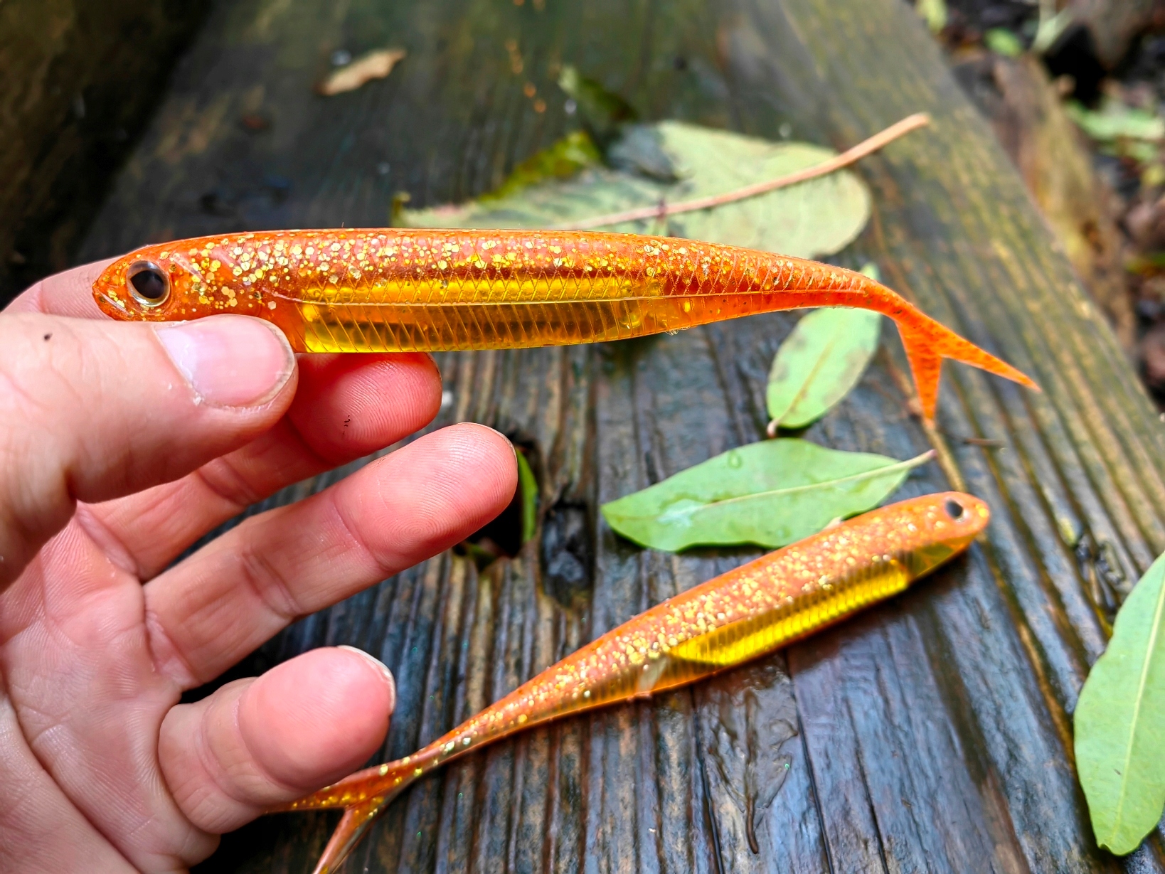 Jaskółka Flash-J 12,5 cm Sandacz - Szczupak Glow Nazwa koloru producenta #119