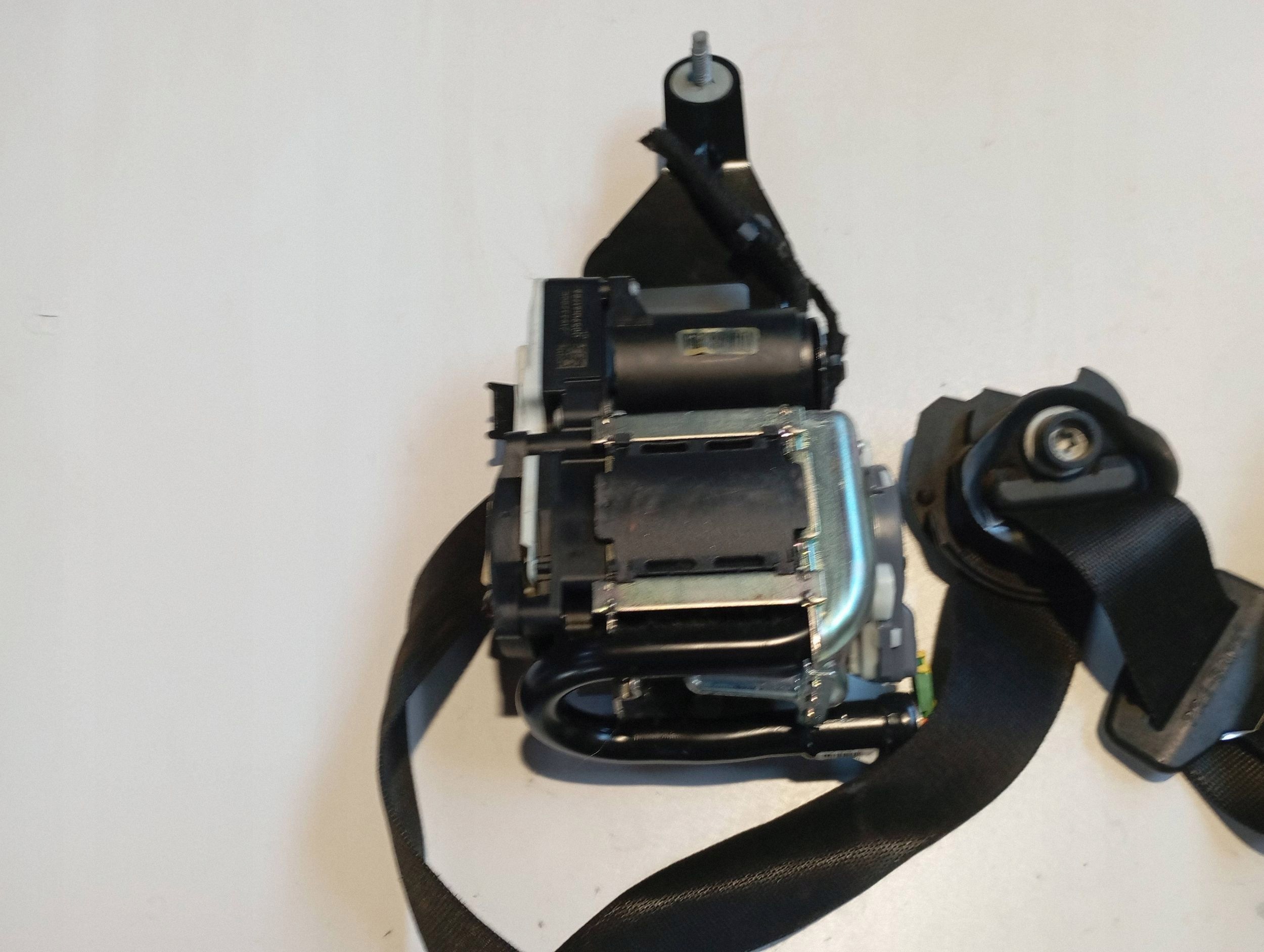 front tension belt safety front right MERCEDES-BENZ E 212 A2128600886