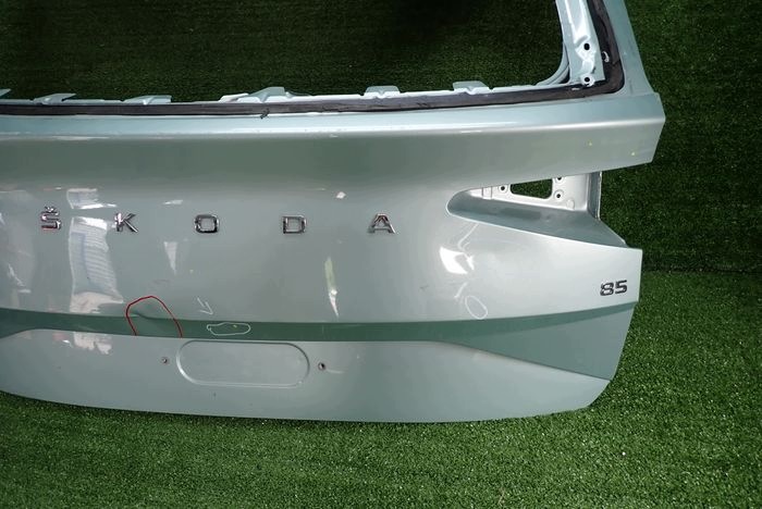 SKODA ENYAQ 5LG boot doors rear part