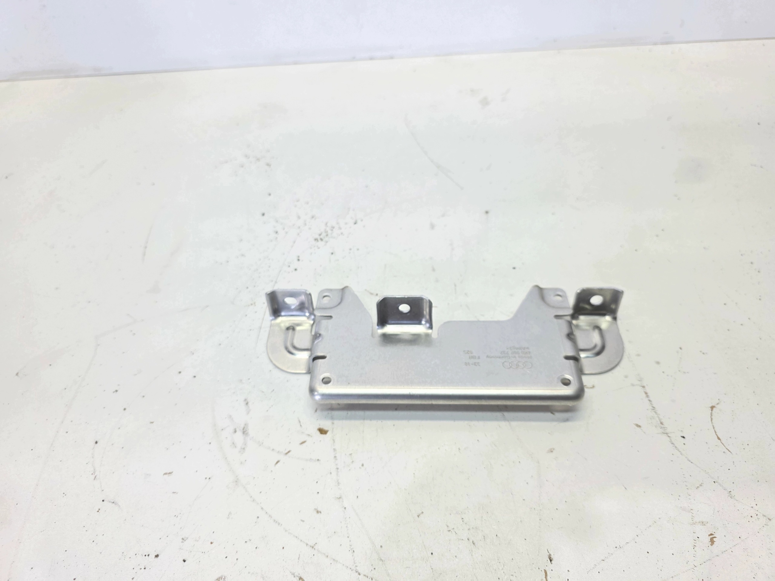 bracket holder STEROWNIKA UKLADU steering wheel AUDI A6 C8 4K0907732