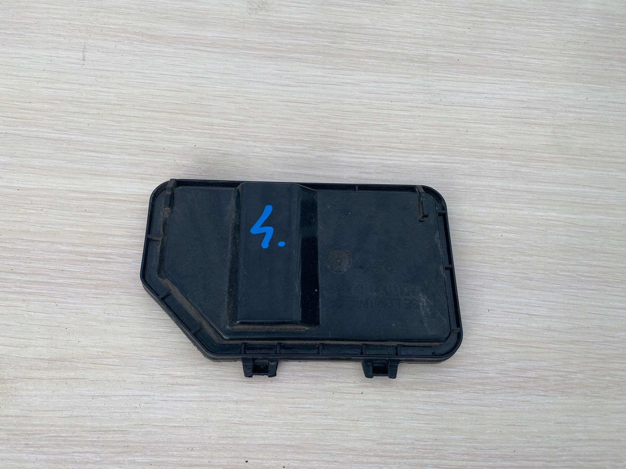 cap lights przedniej lewej Ford 04-08