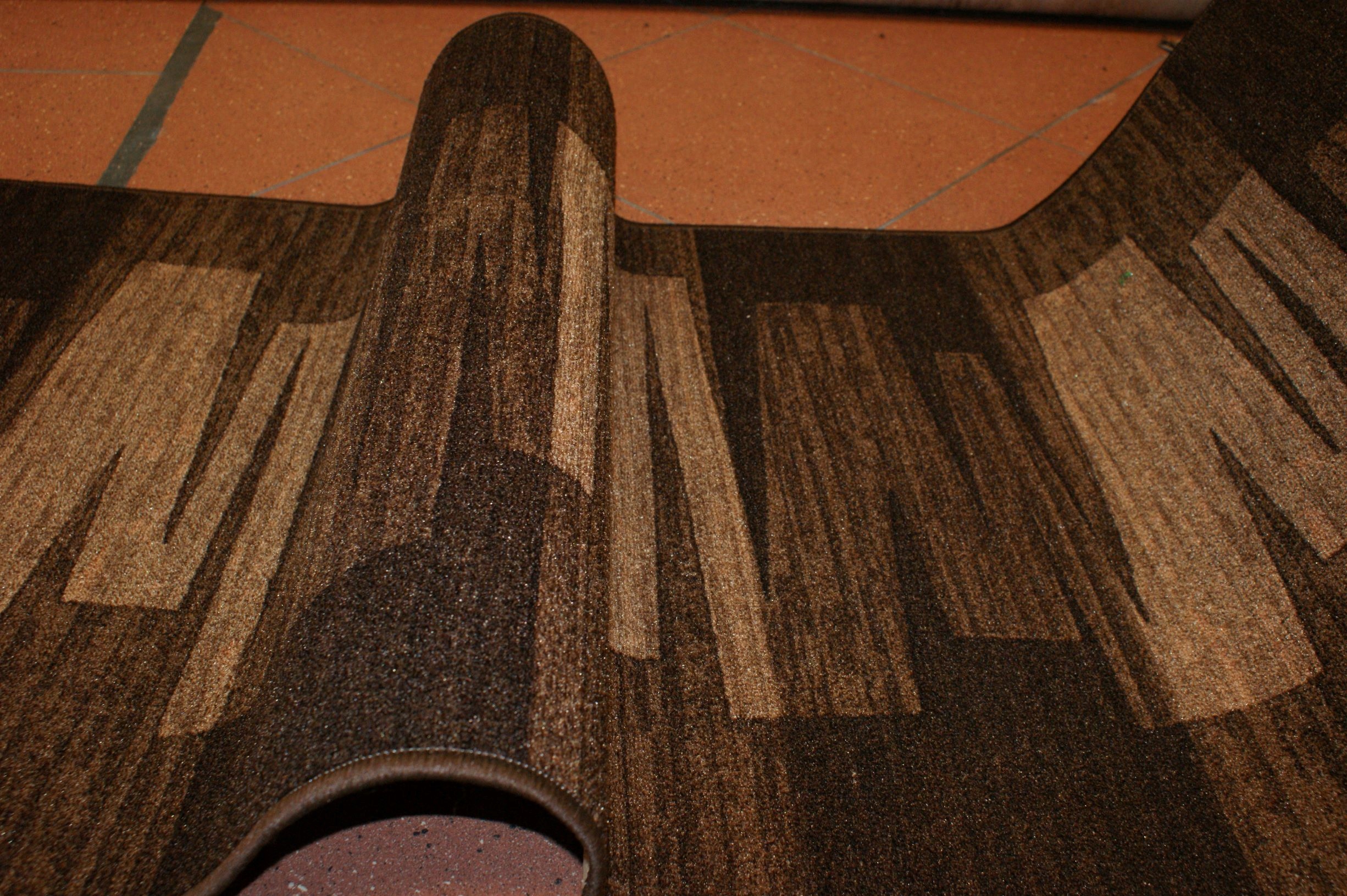 chodnik szer 67cm VENETO BROWN DRUK Długość 10 cm