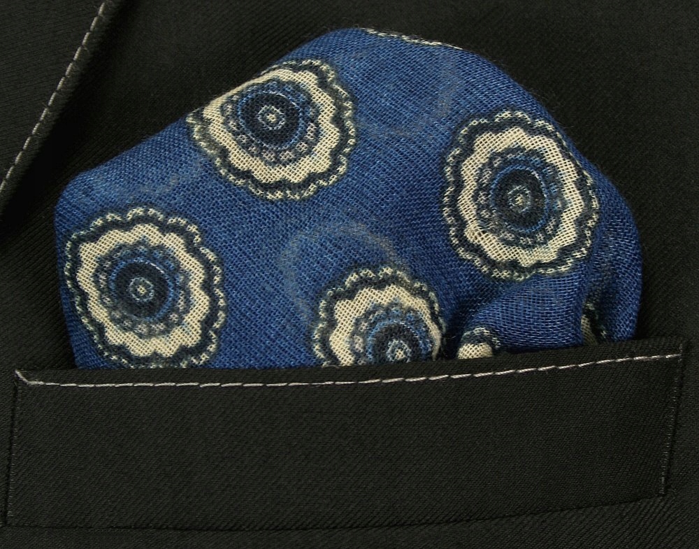 Beżowo-Niebieska Poszetka Męska Chattier Materiał dominujący poliester