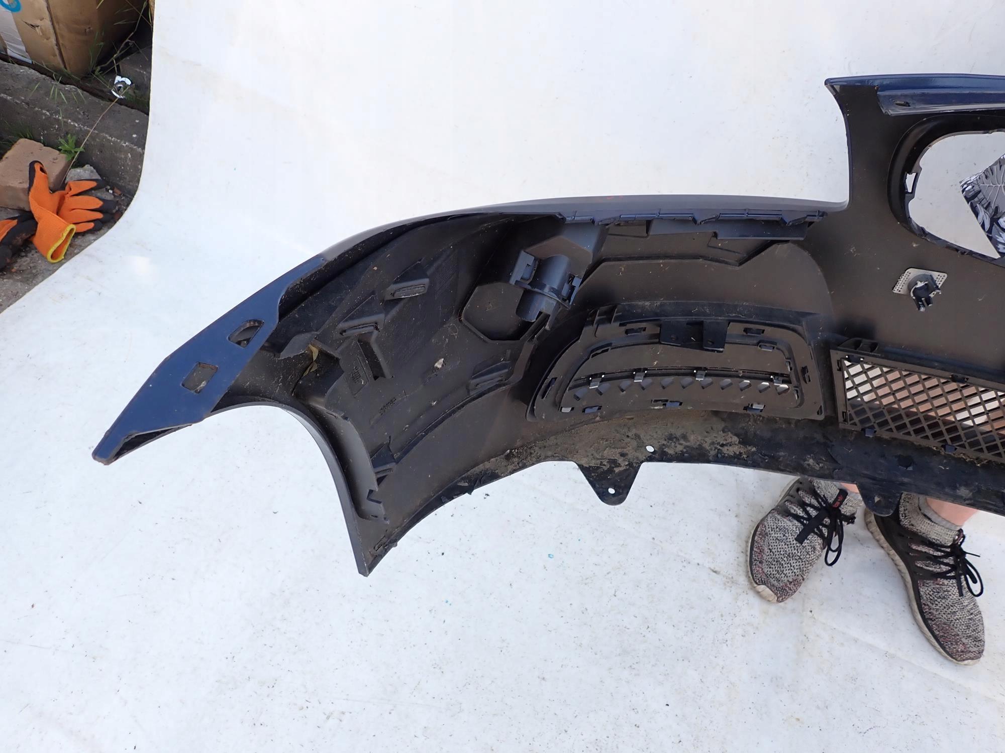 BMW Z4 II 2 E89 09-16 bumper front washer PDC