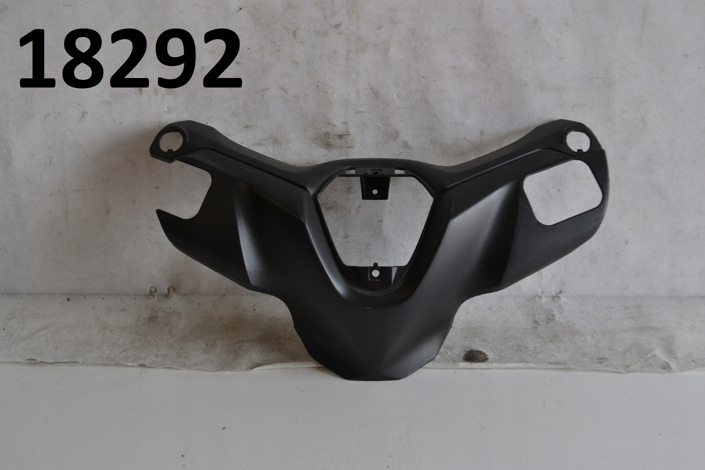 Oslona obudowa kierownicy Yamaha Tricity 300 20