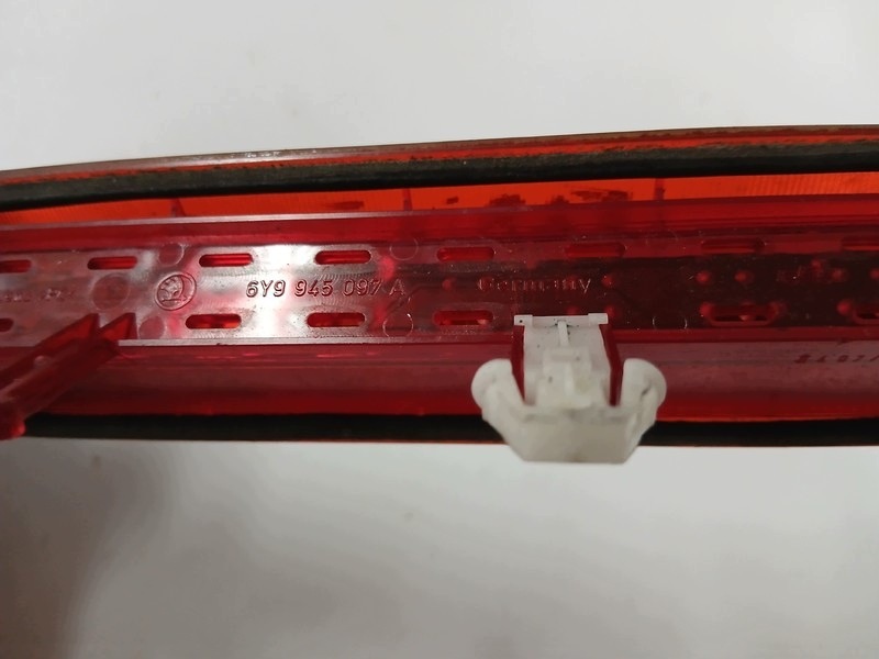 dritte SWIALO STOP SKODA FABIA und 6Y9945097A