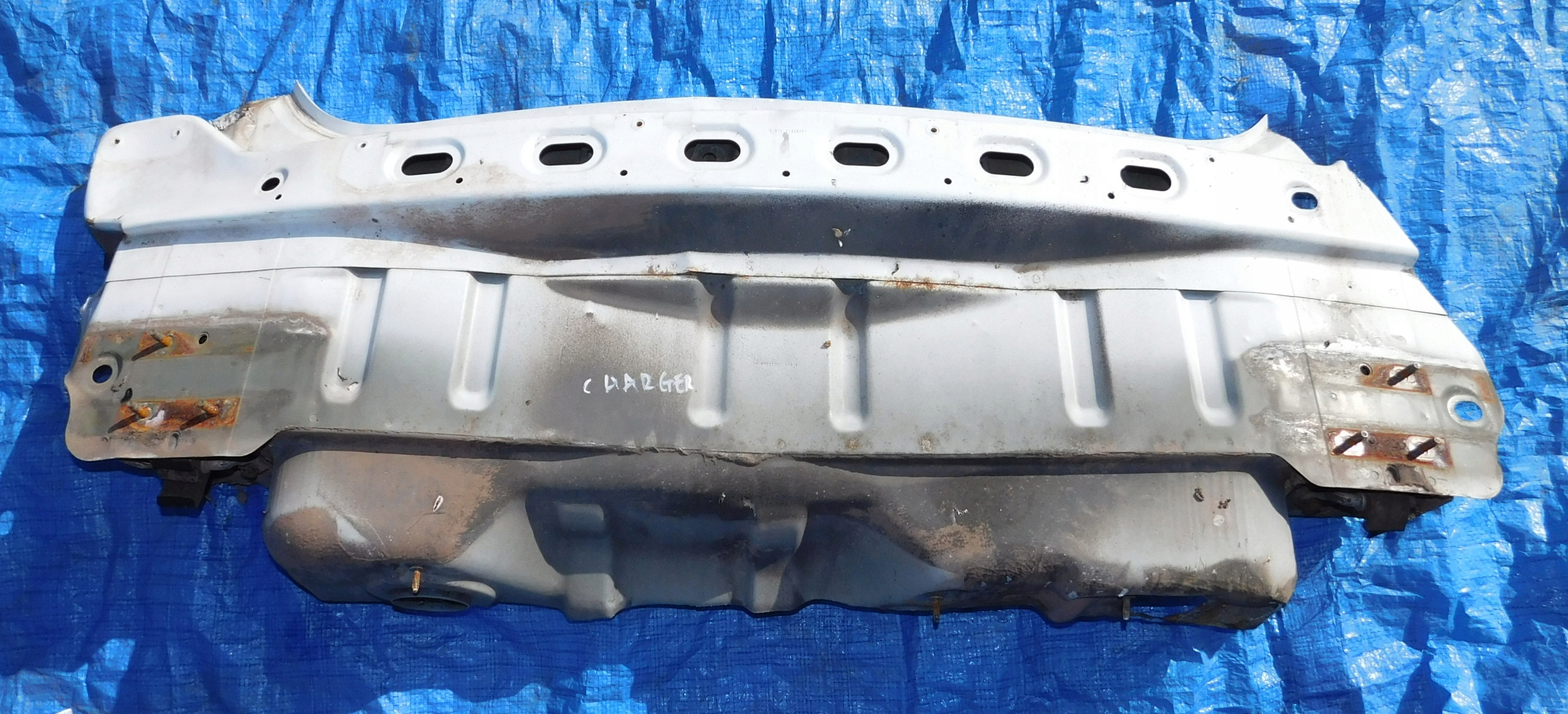 DODGE CHARGER 11-14r PAS ŚCIANA TYŁ TYLNI