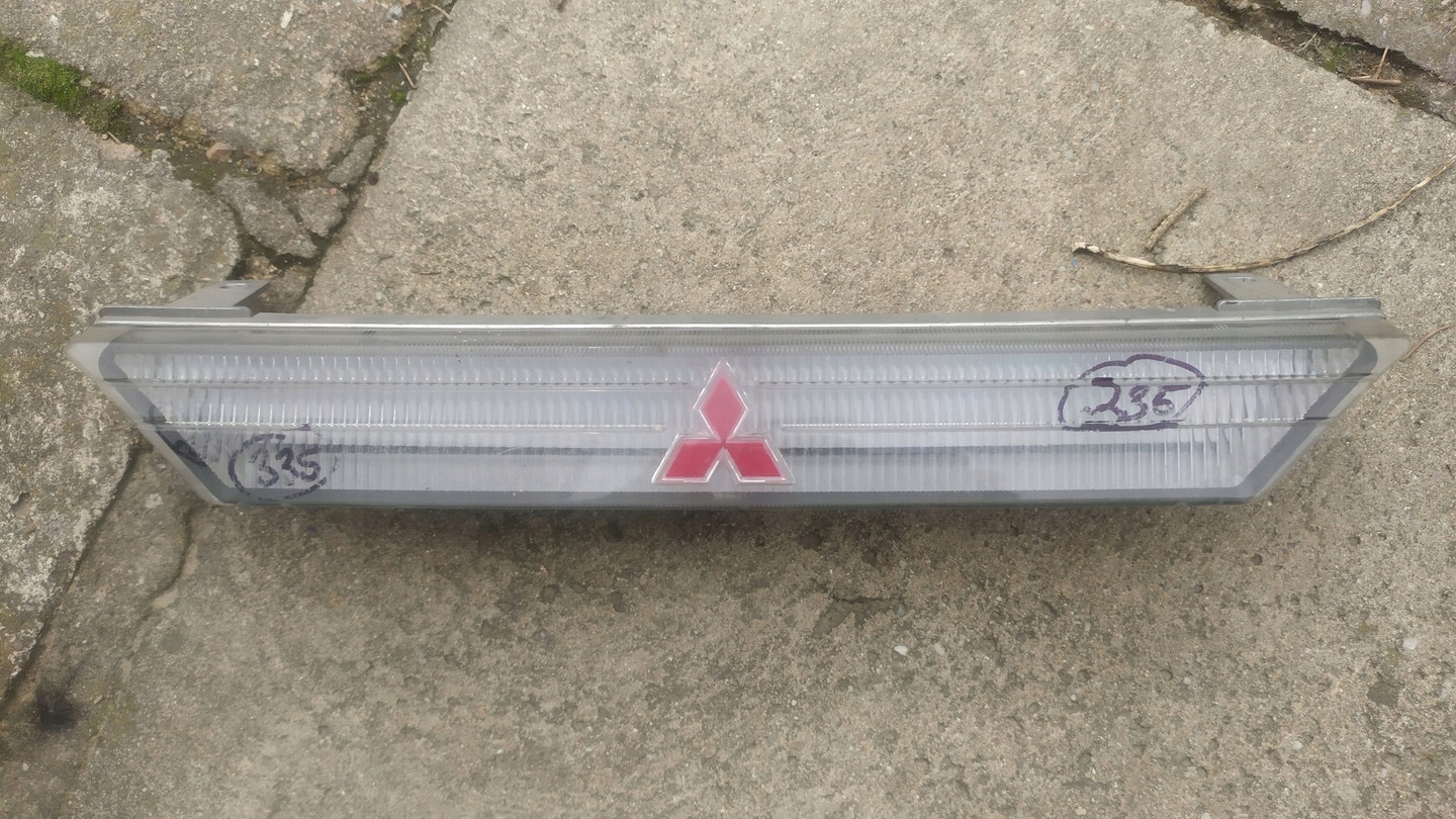 MITSUBISHI ECLIPSE 1990 1991 92 1994 РЕШЕТКА РАДИАТОРА