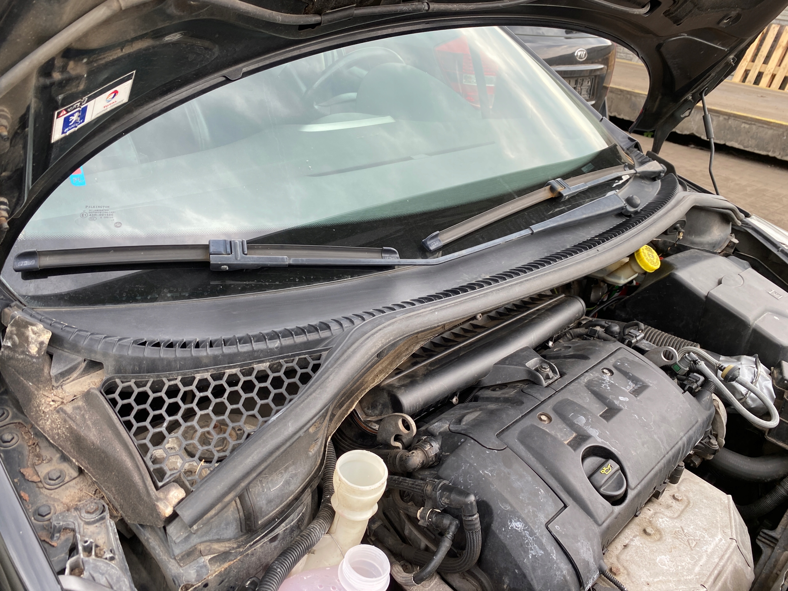torpedo upper and lower Peugeot 207 SW 06-13