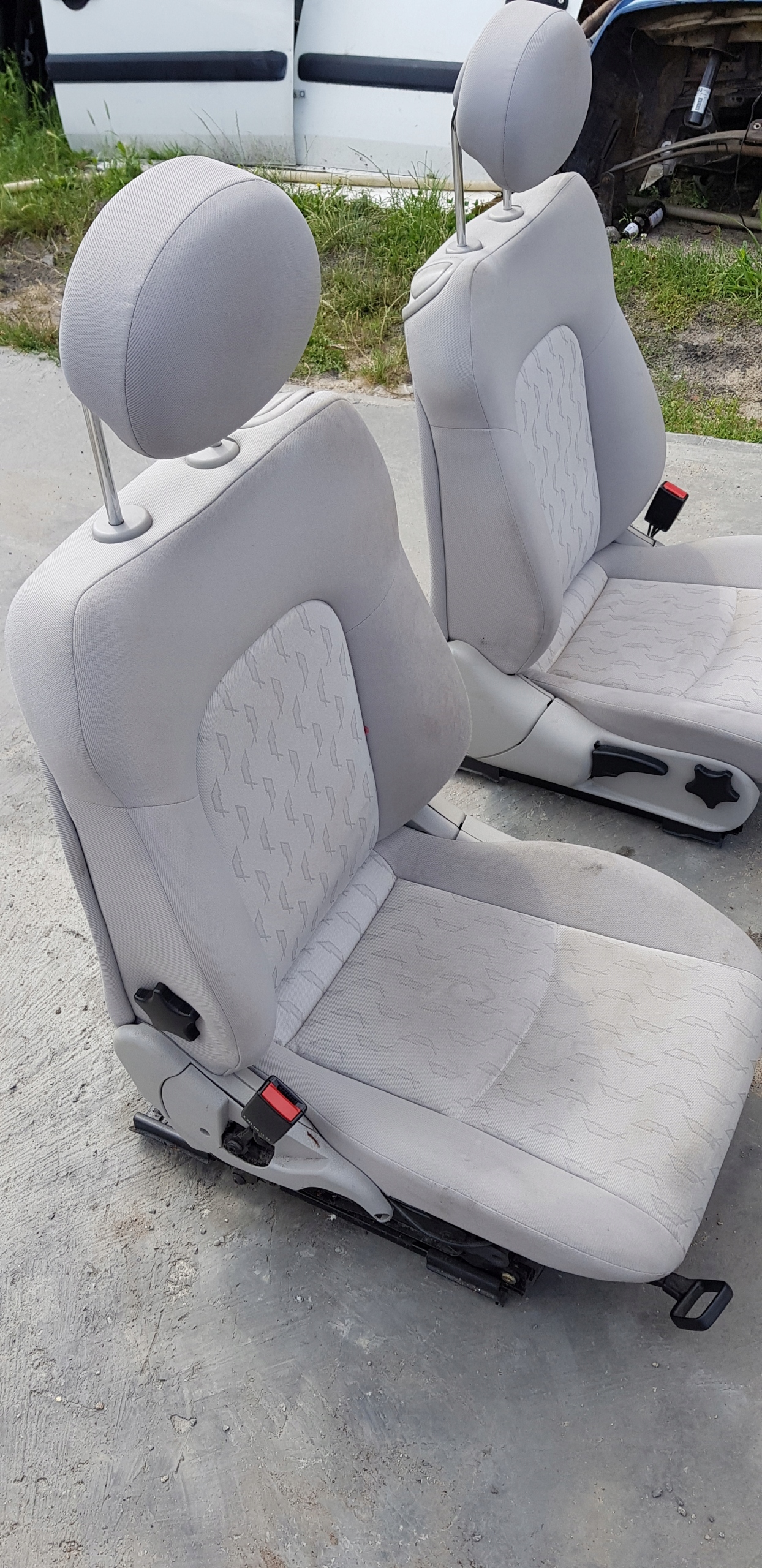 MERCEDES W203 SPORT COUPE FOTEL PRZÓD PRAWY Wersja Europejska