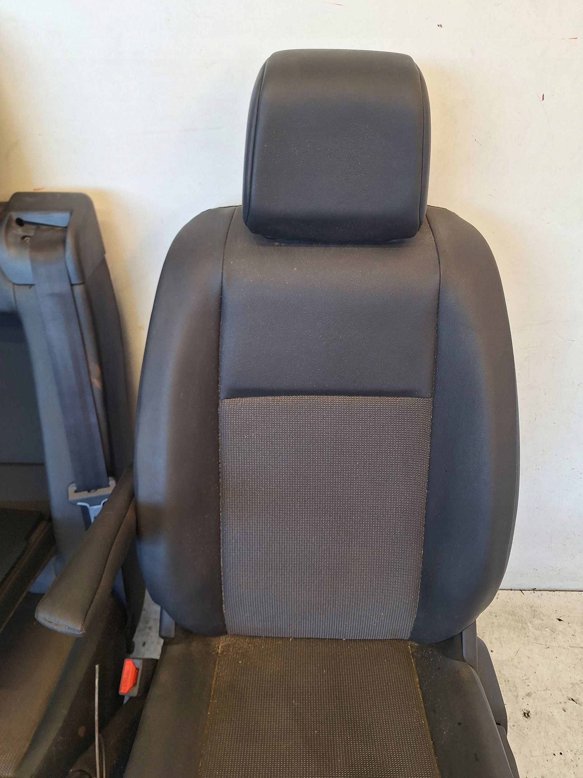 PEUGEOT EXPERT III 16-> Sitz + Sitz