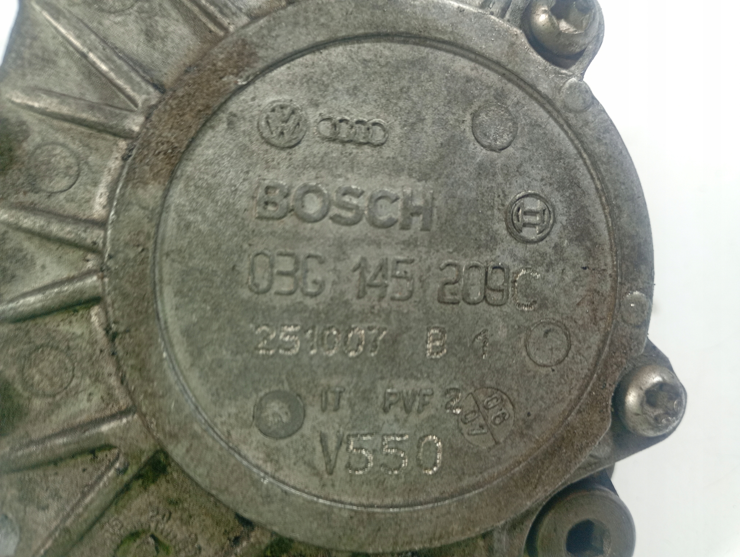 VW AUDI SEAT pump vacual OE 03G145209