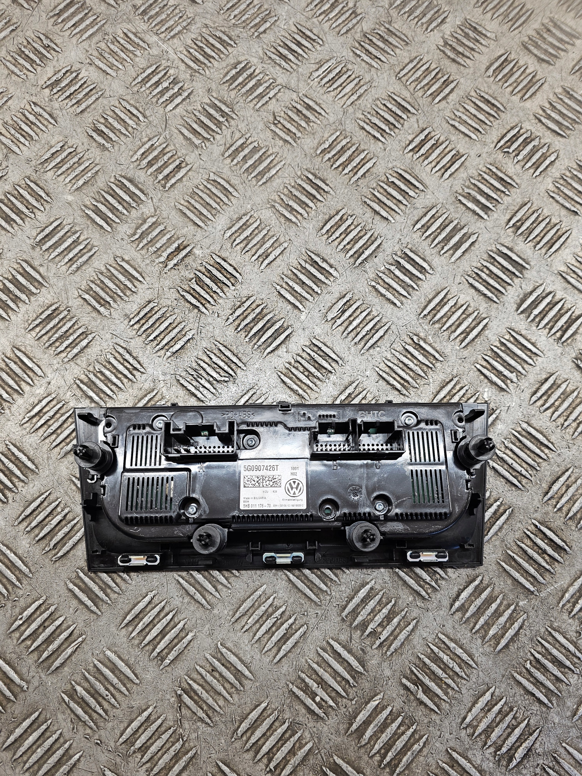 VW PASSAT B8 PANEL klími klimatizaci 5G0907426T NR M810
