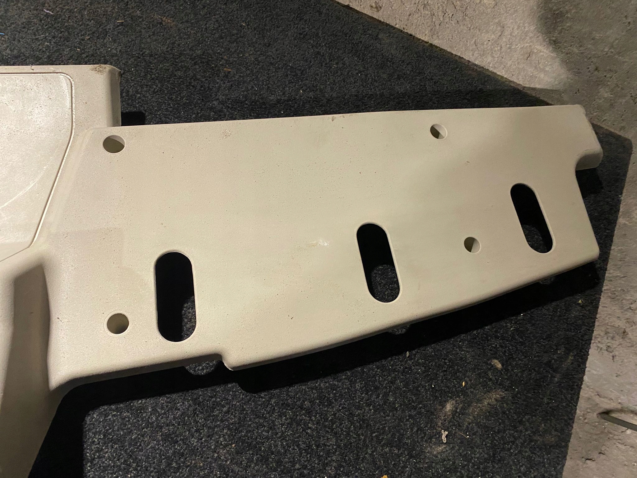 полка бардачок LAND ROVER Discovery 2 II