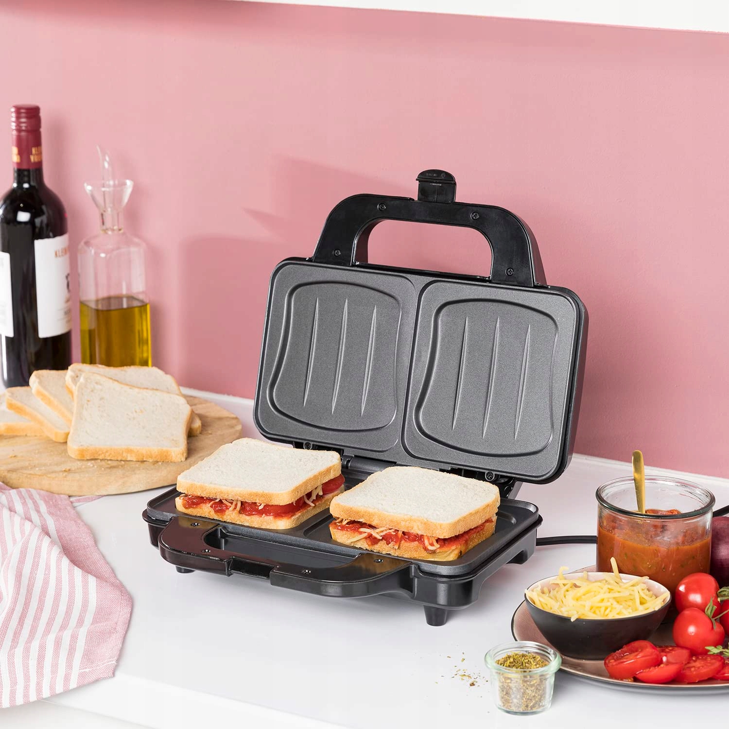 TRISTAR SA3060 Sandwich Maker Deep Grill Plates Two Portions Black — miniatura 2