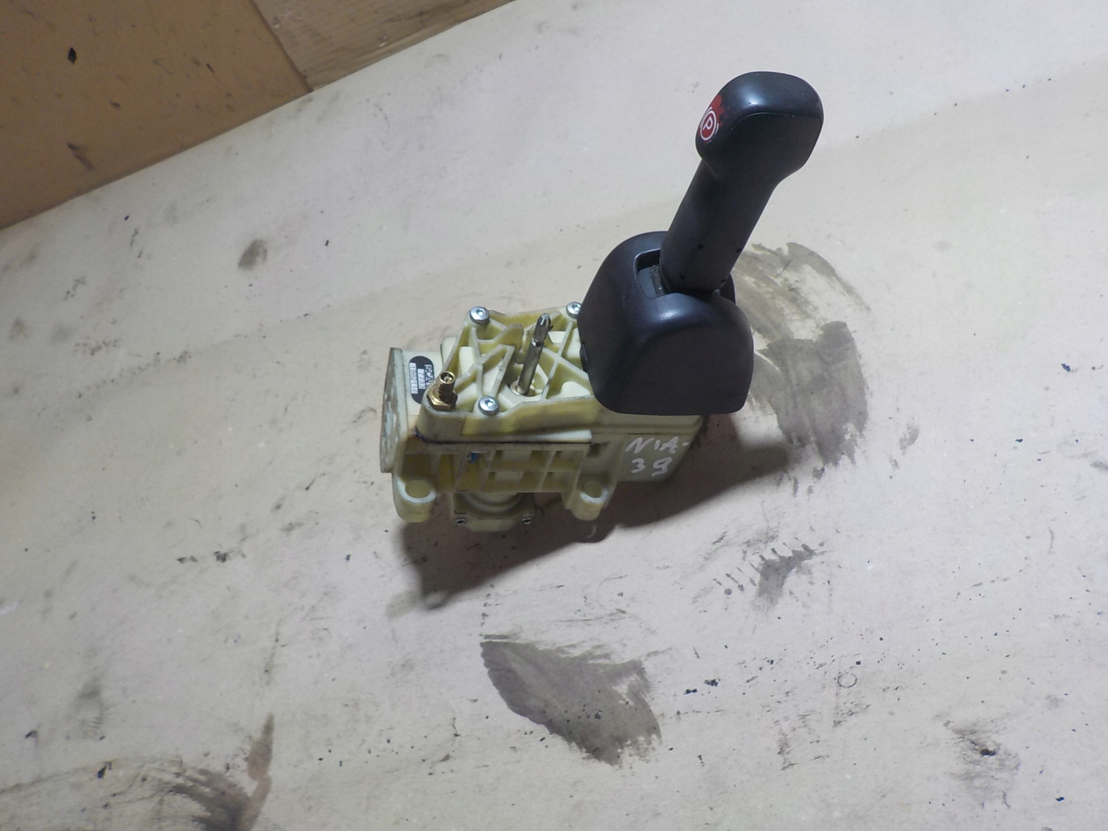 Scania R420 ручне гальмо клапан 9617241030