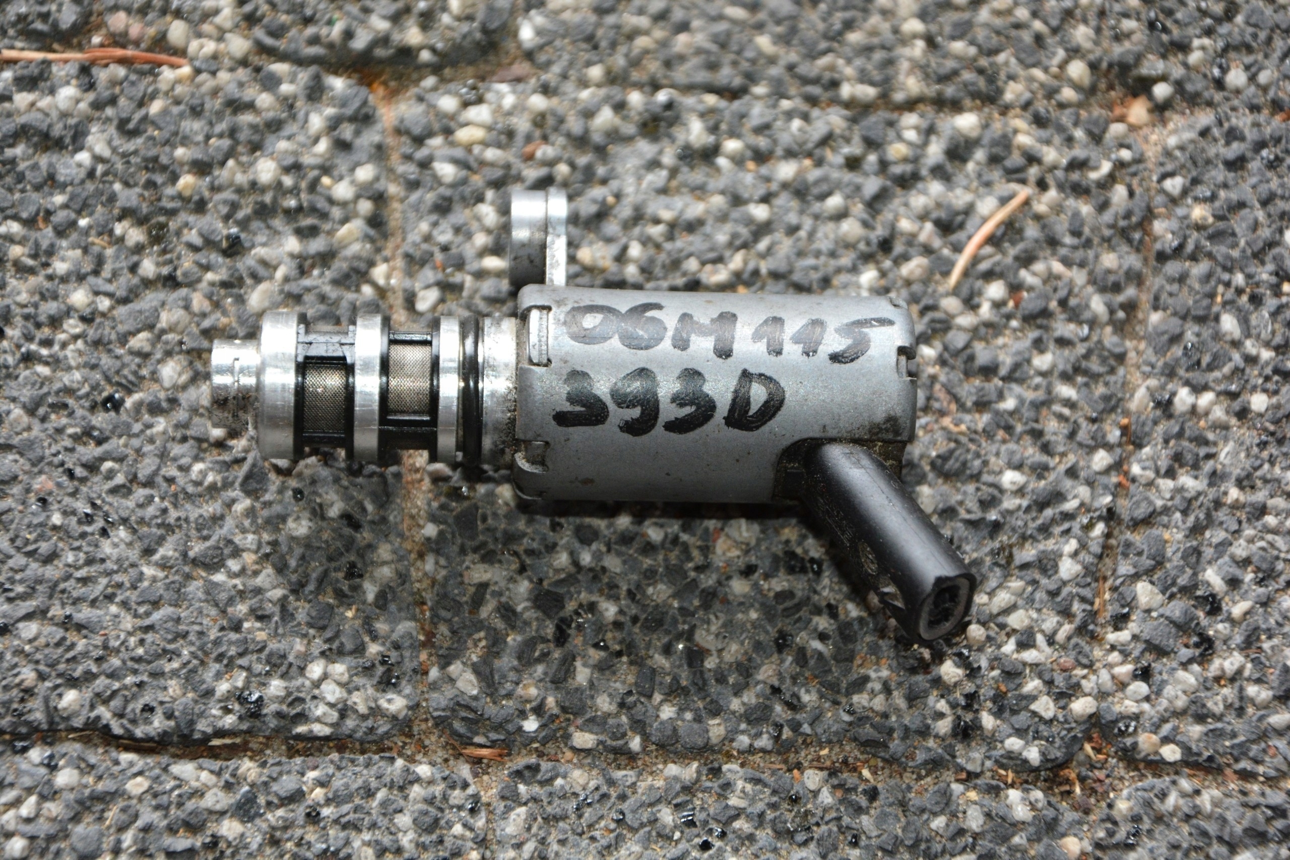 ZAWÓR STERUJĄCY AUDI 06M115393D