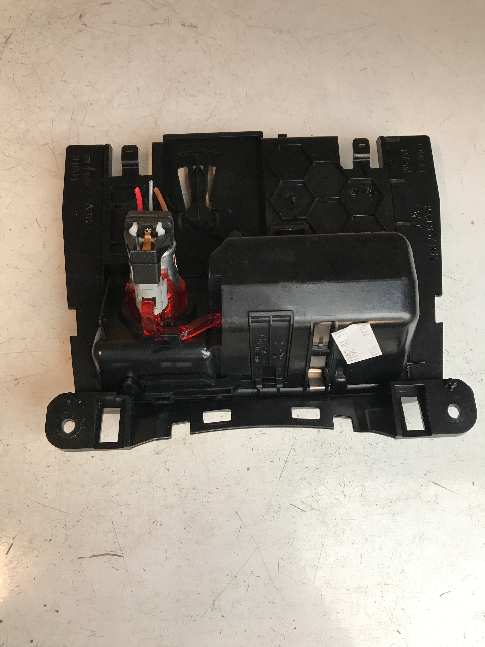ashtray passenger compartment AUDI A4 B8 Q5 8K0857951