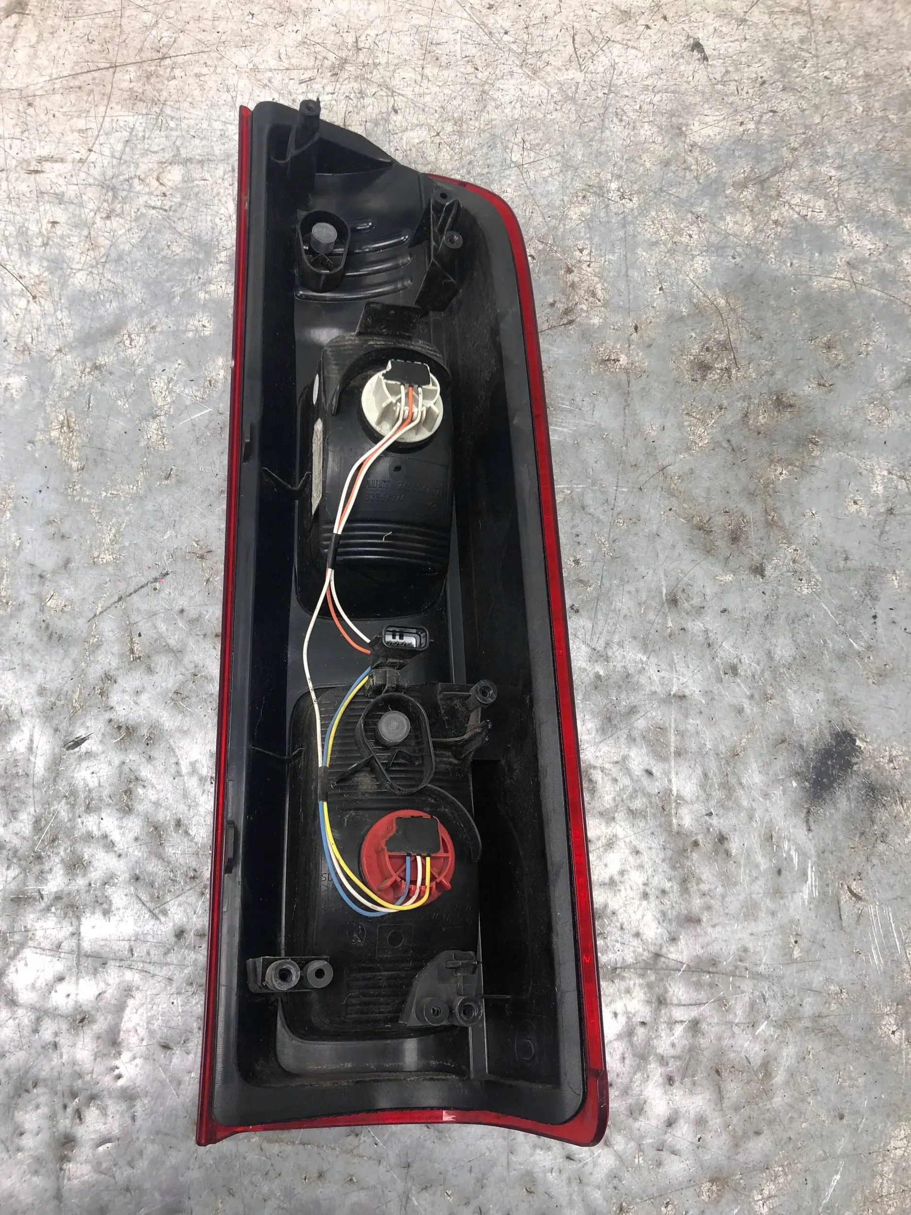 light left rear part RENAULT TRAFIC III 265556737R