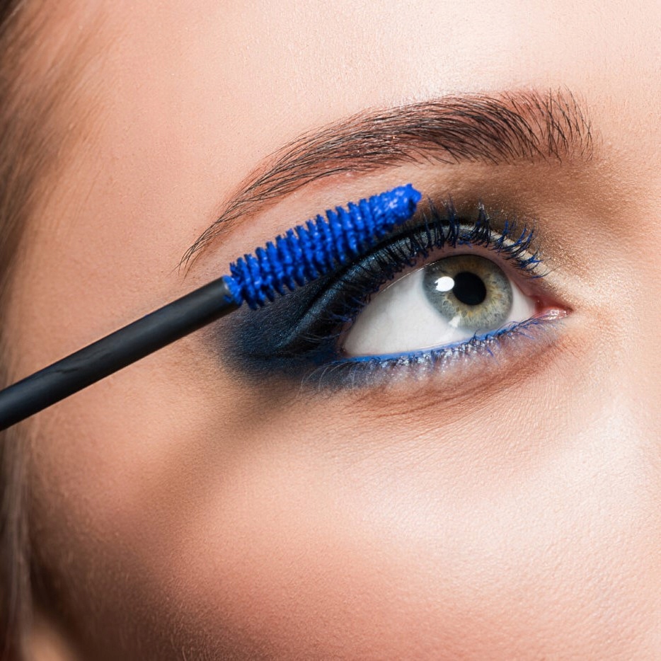 Golden Rose Essential Blue Volume tusz do rzęs niebieski pogrubiający 9ml Kolor niebieski