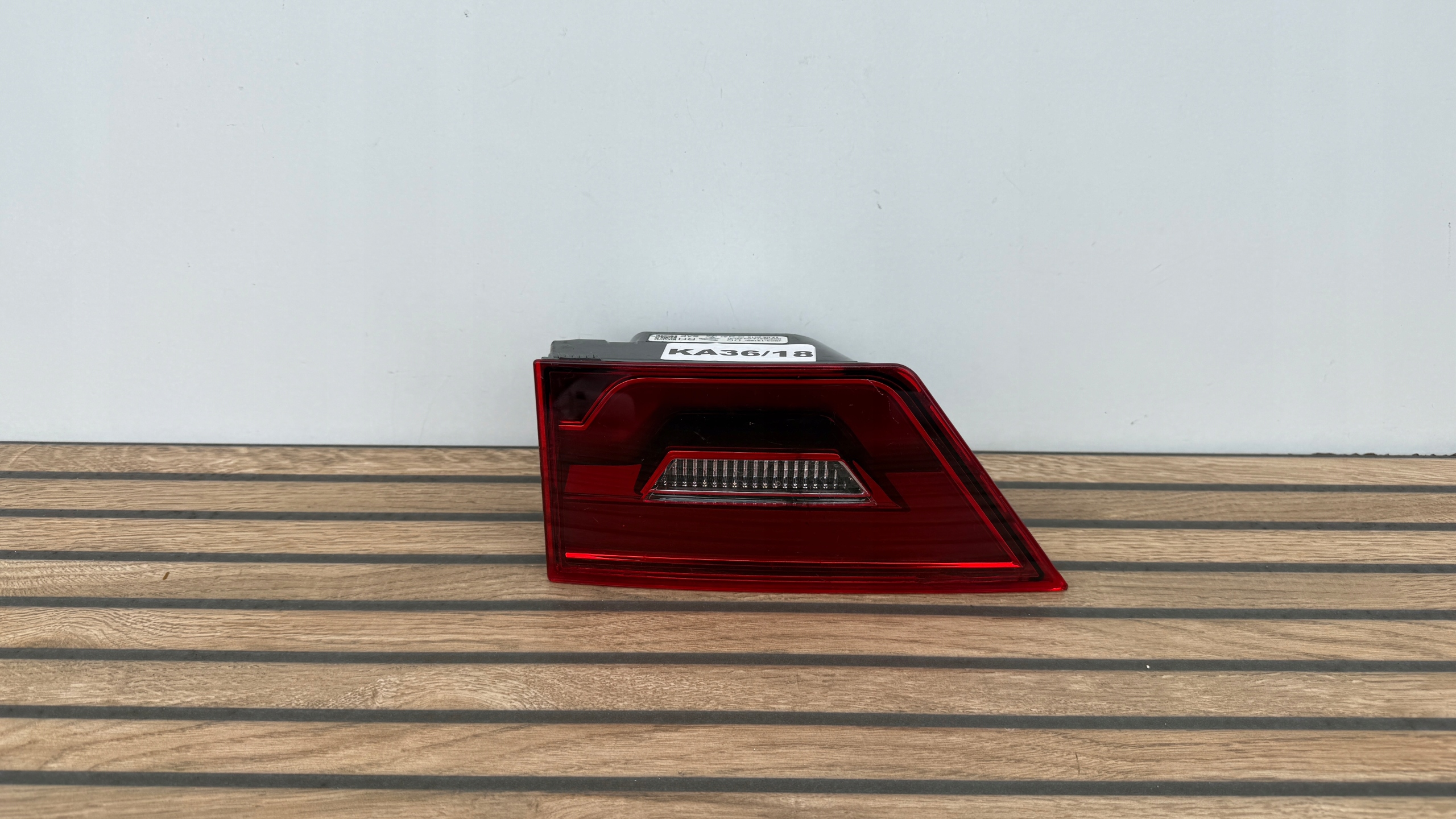 JAGUAR E-PACE X540 right light DO bonnet rear part LED light KA36/18