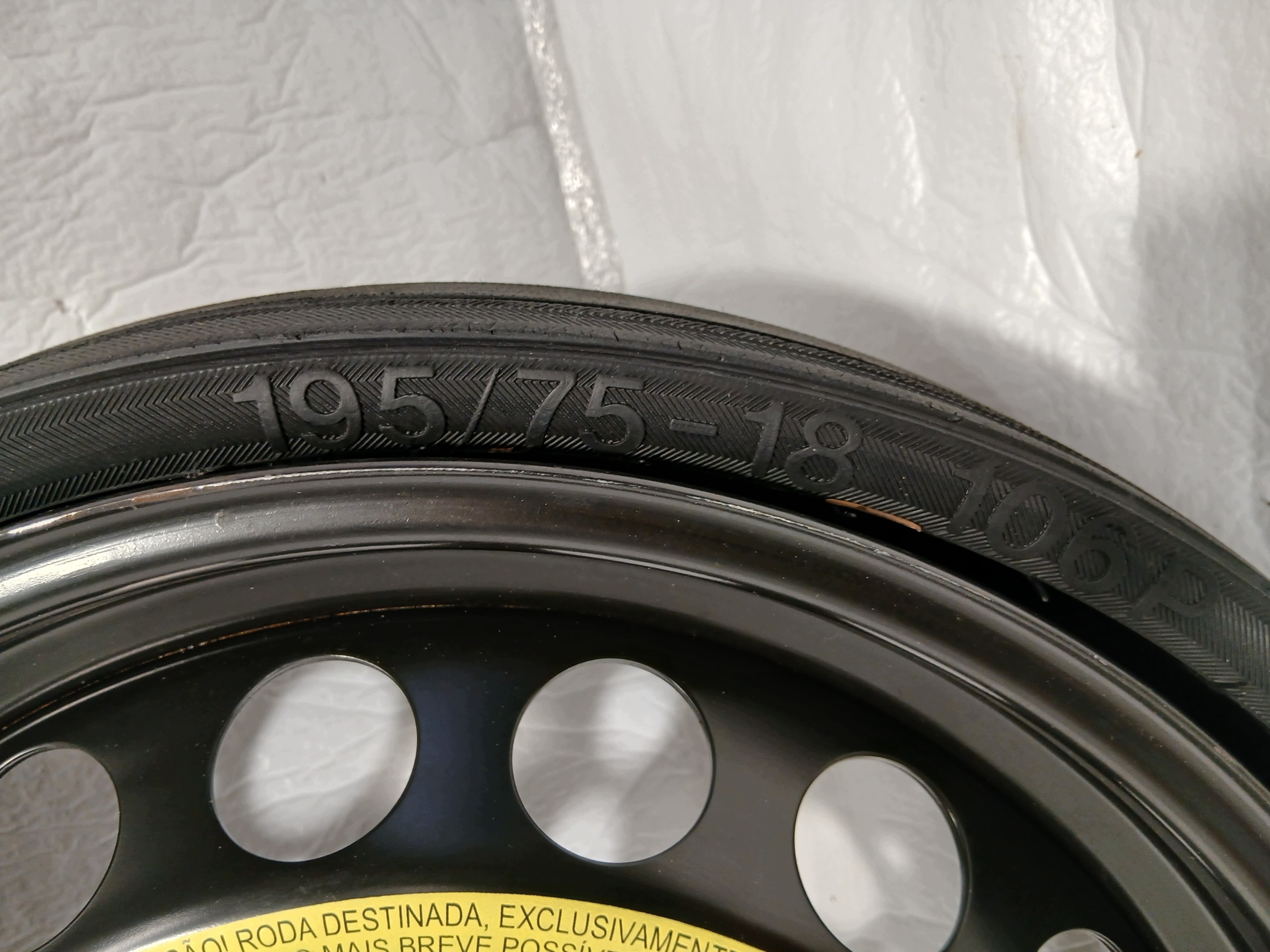 AUDI Q5 80A roue roue de secours roue de secours 80A601027