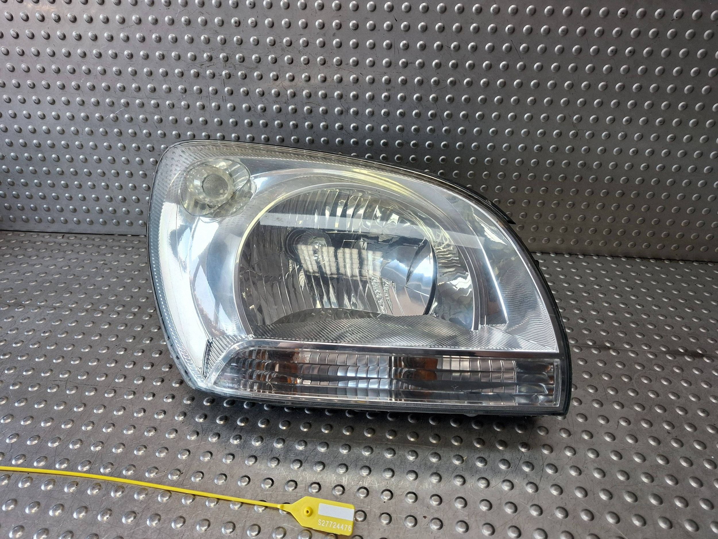 light front right KIA SPORTAGE II 04-07 EU
