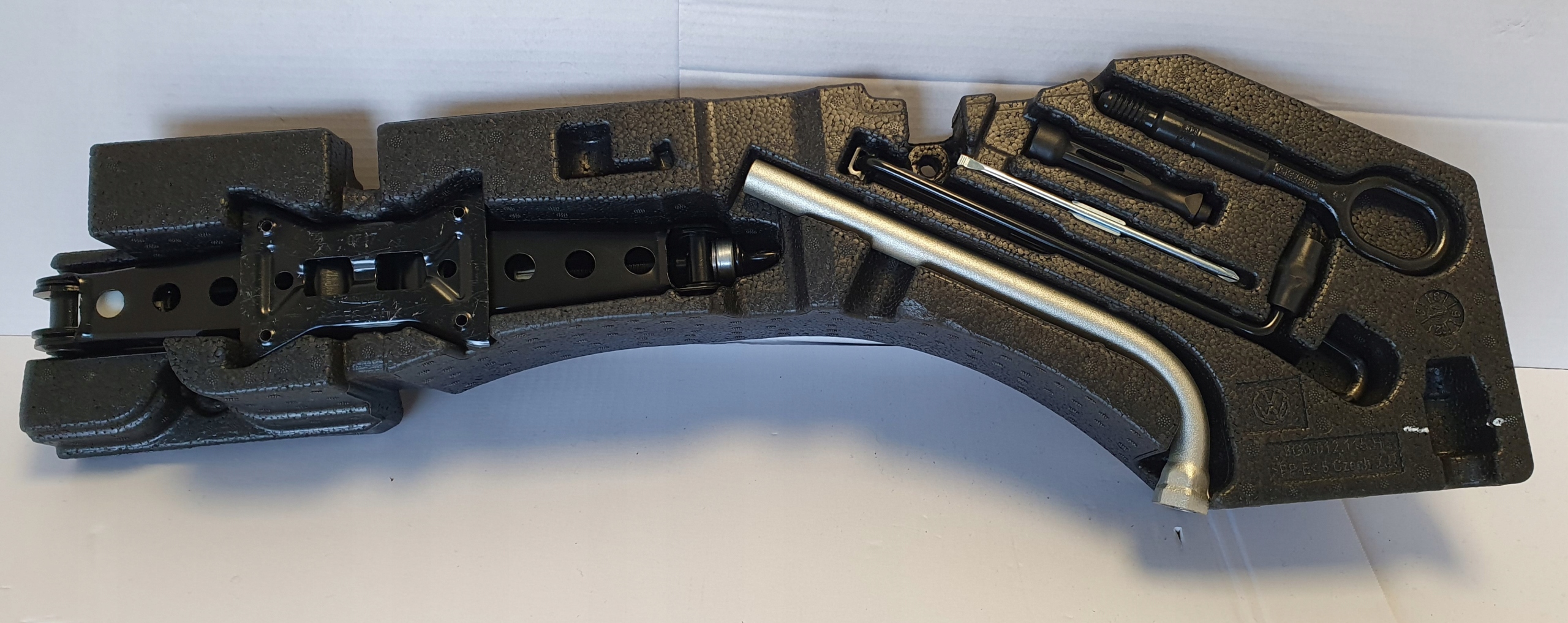 VW PASSAT B8 STYROPIAN ZESTAW NAPRAWCZY LEWAREK