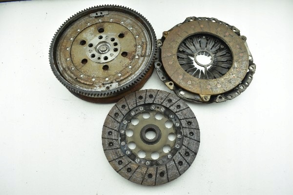 kvačilo kočioni disk druk ploča BMW e90 e91 e92 e60 e61 3.0i N53B30A