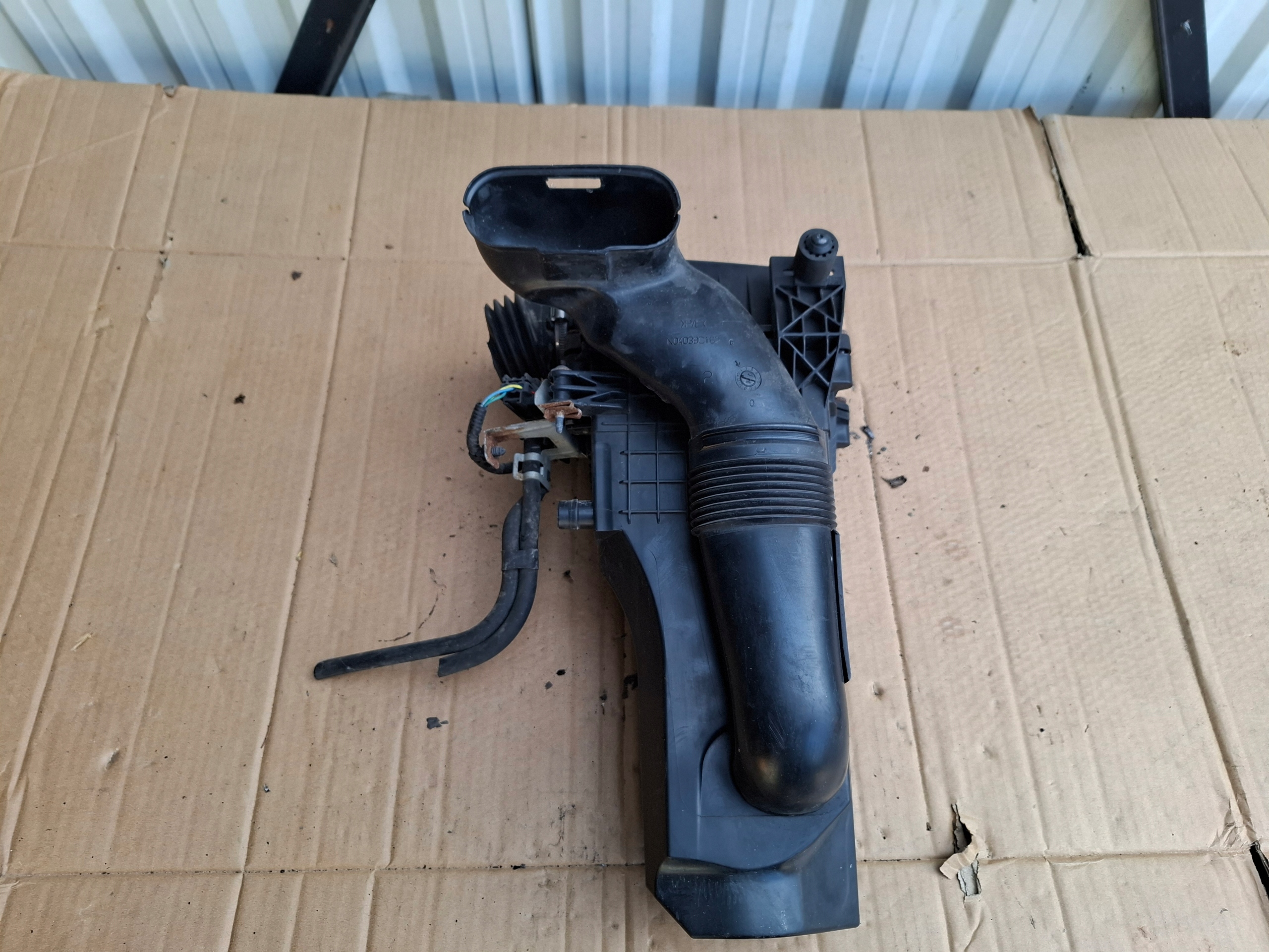 Gehäuse filter luft FORD FIESTA MK7 AV21-9600-AA 1.4 TDCI