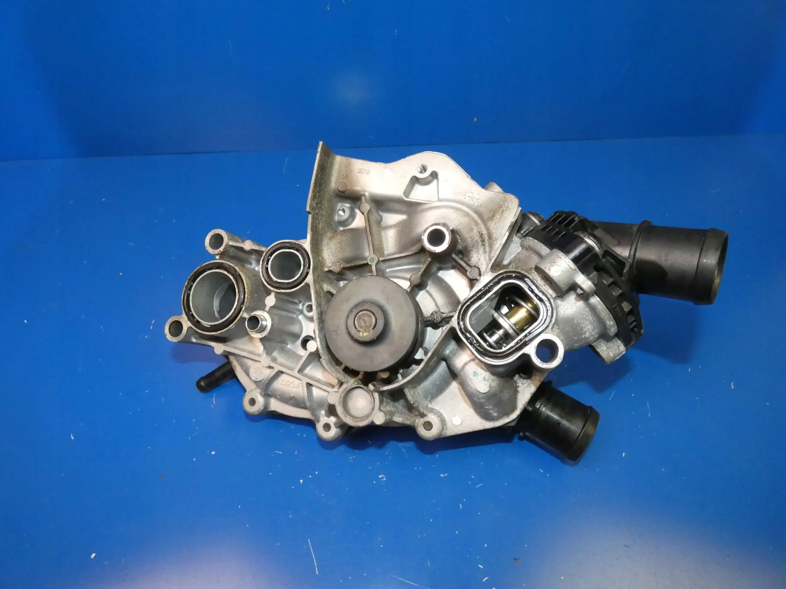 VOLVO XC40 1.5 T3 TURBO water pump