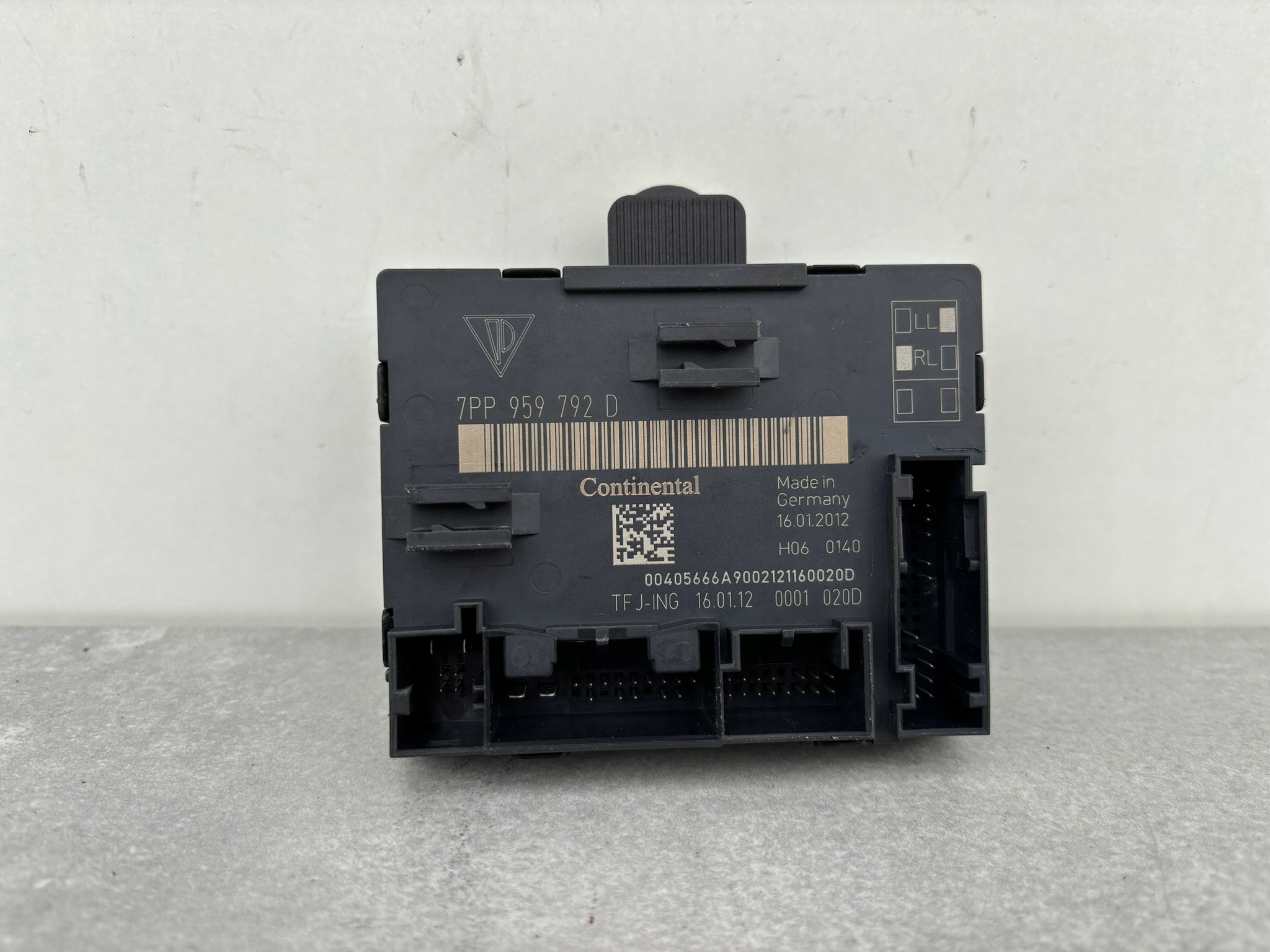 PORSCHE PANAMERA 970 CAYENNE 7P module control unit door right front PAK11/096