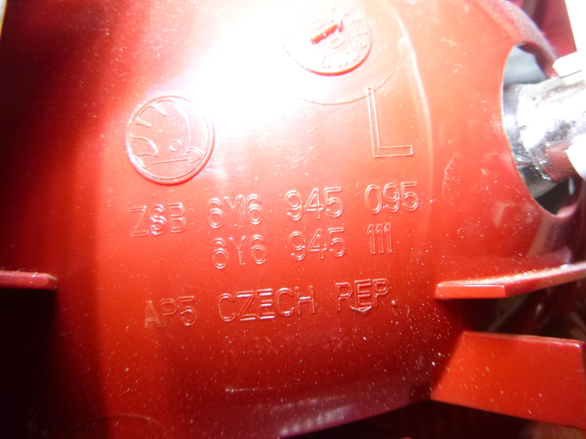 light rear left SKODA FABIA 1 HATCHBACK 5D 6Y945095 rear part OE