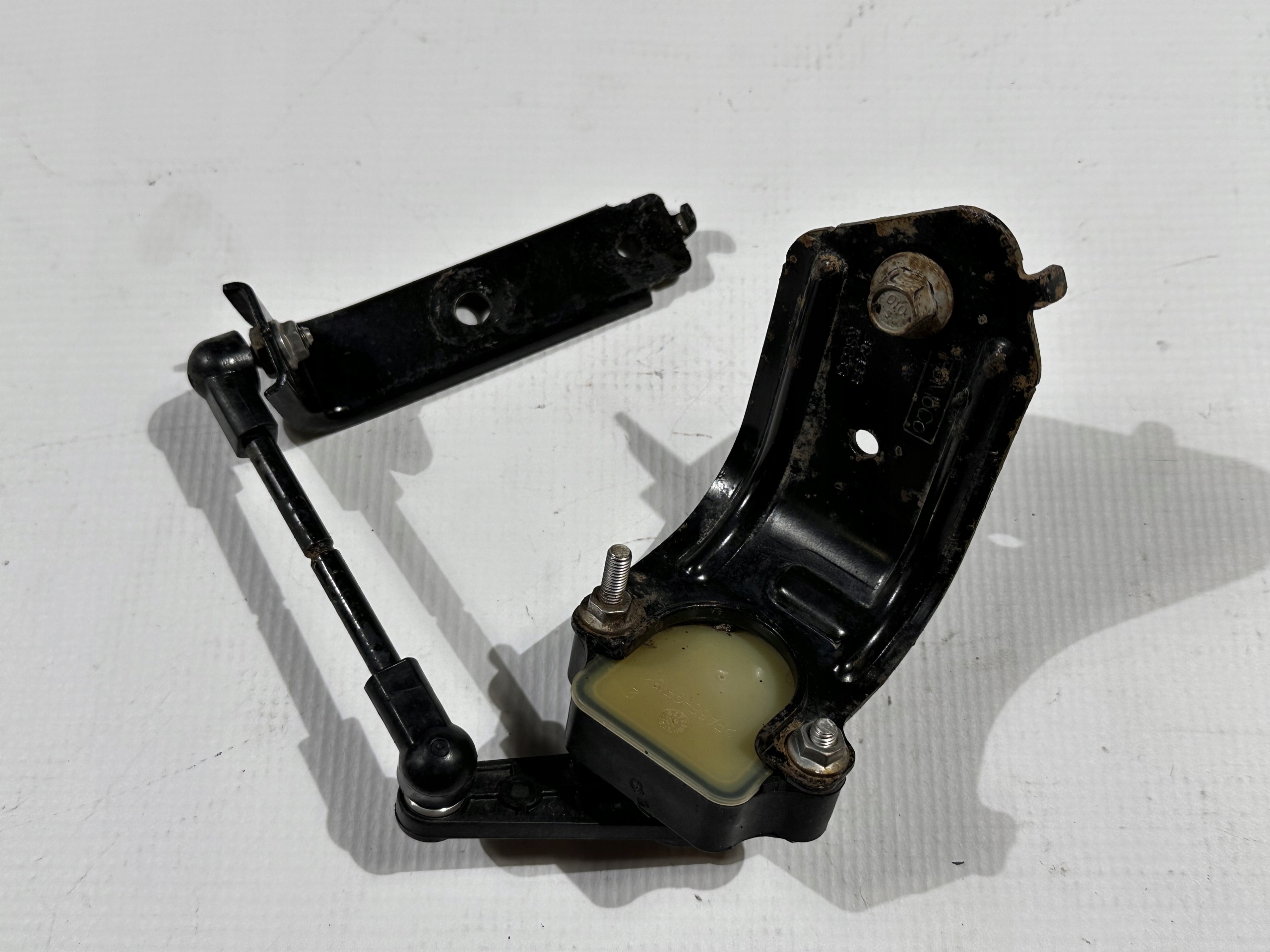 sensor of the level lights front przedniej Lincoln Continental 2017+