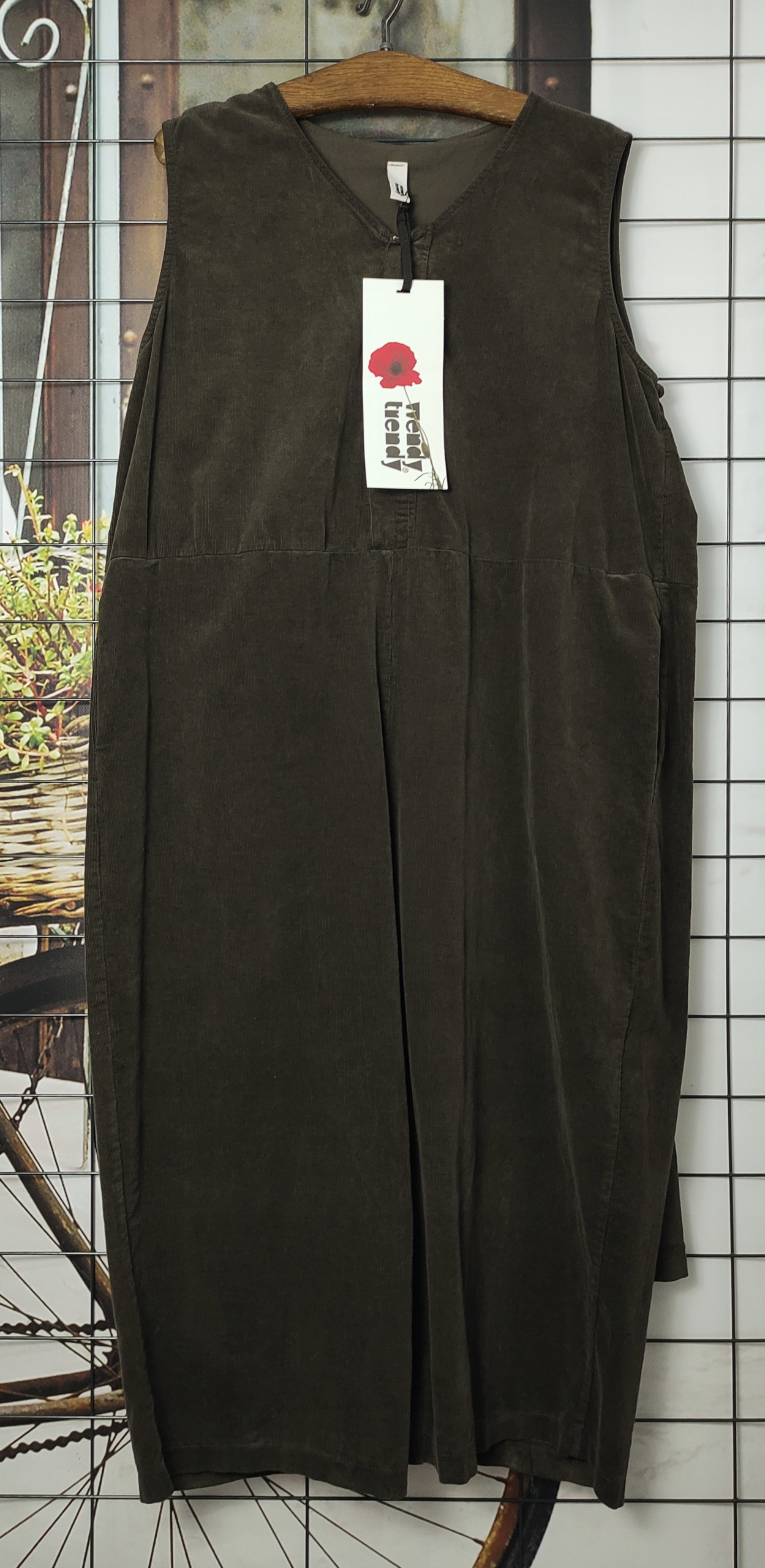 KOMBINEZON WENDY TRENDY BAWEŁNIANY SZTRUKSOWY SZWEDY Z PELERYNKĄ FANGO Marka inna