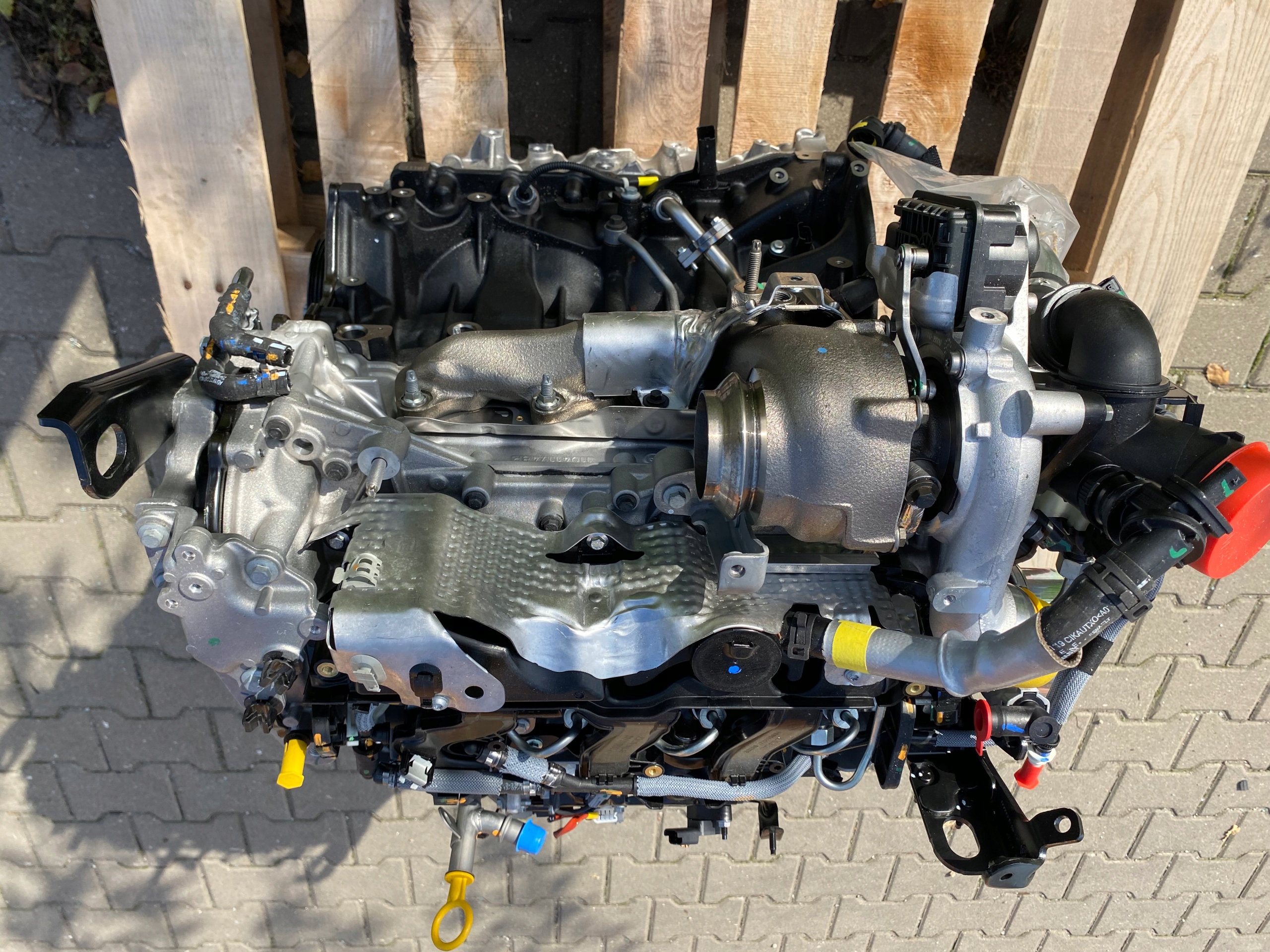 Двигатель 2.0 renault TALISMAN M9R712