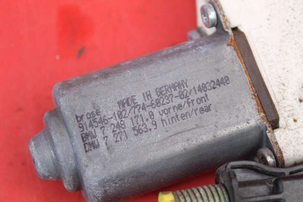 window regulator left front EU 7182131 BMW F10 F11 09-13