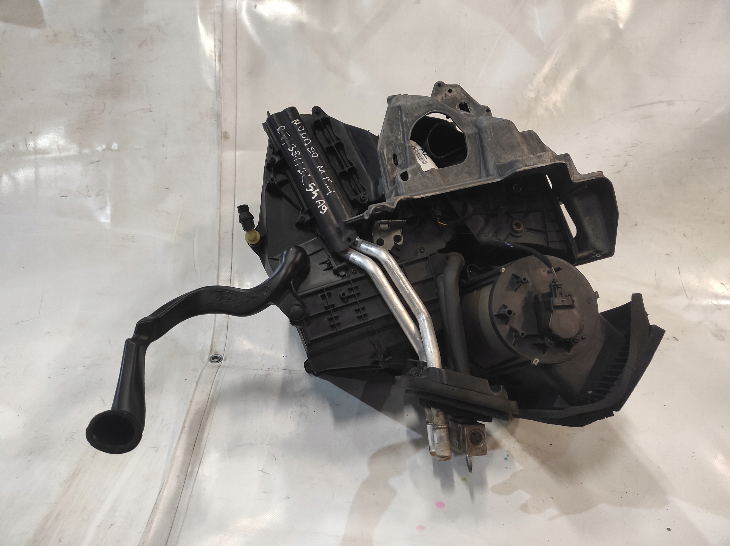 6G9T-19E624-AD - ОБІГРІВАЧ КОРПУС ОБІГРІВАЧА FORD MONDEO MK4 IV