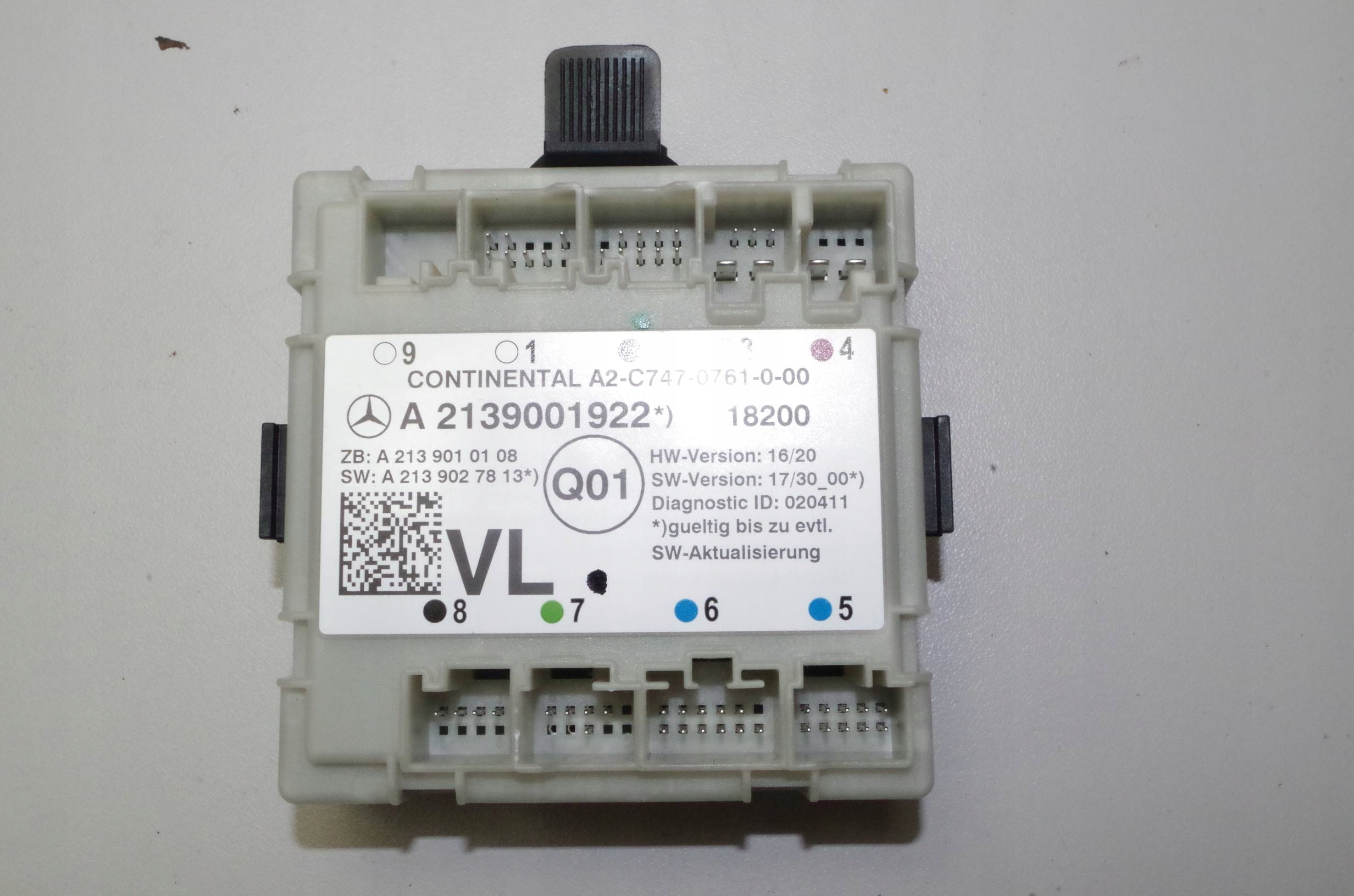 MERCEDES W213 A2139001922 передний левый дверной модуль