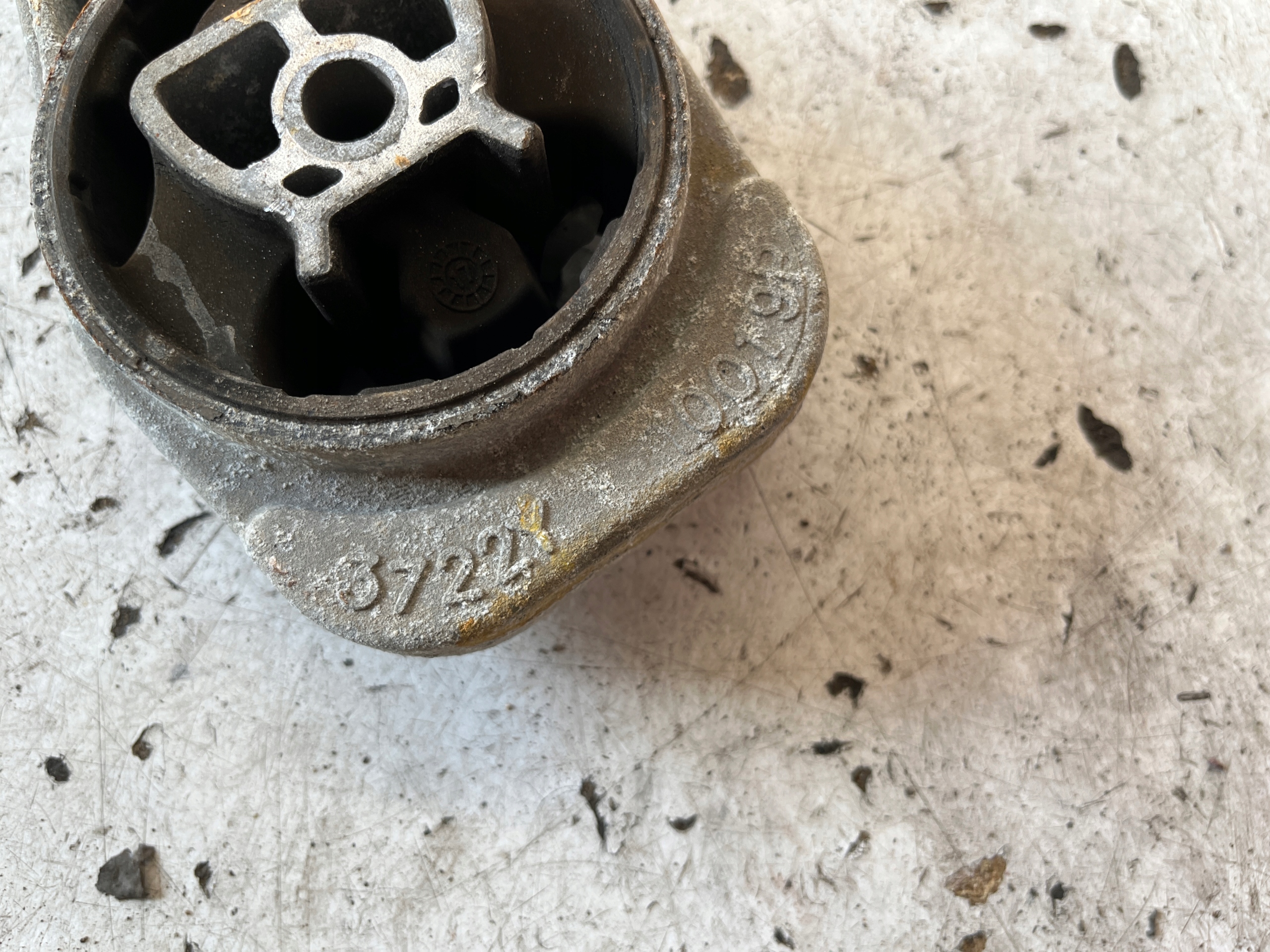 OPEL MOKKA supporto airbag staffa cambio 95493722