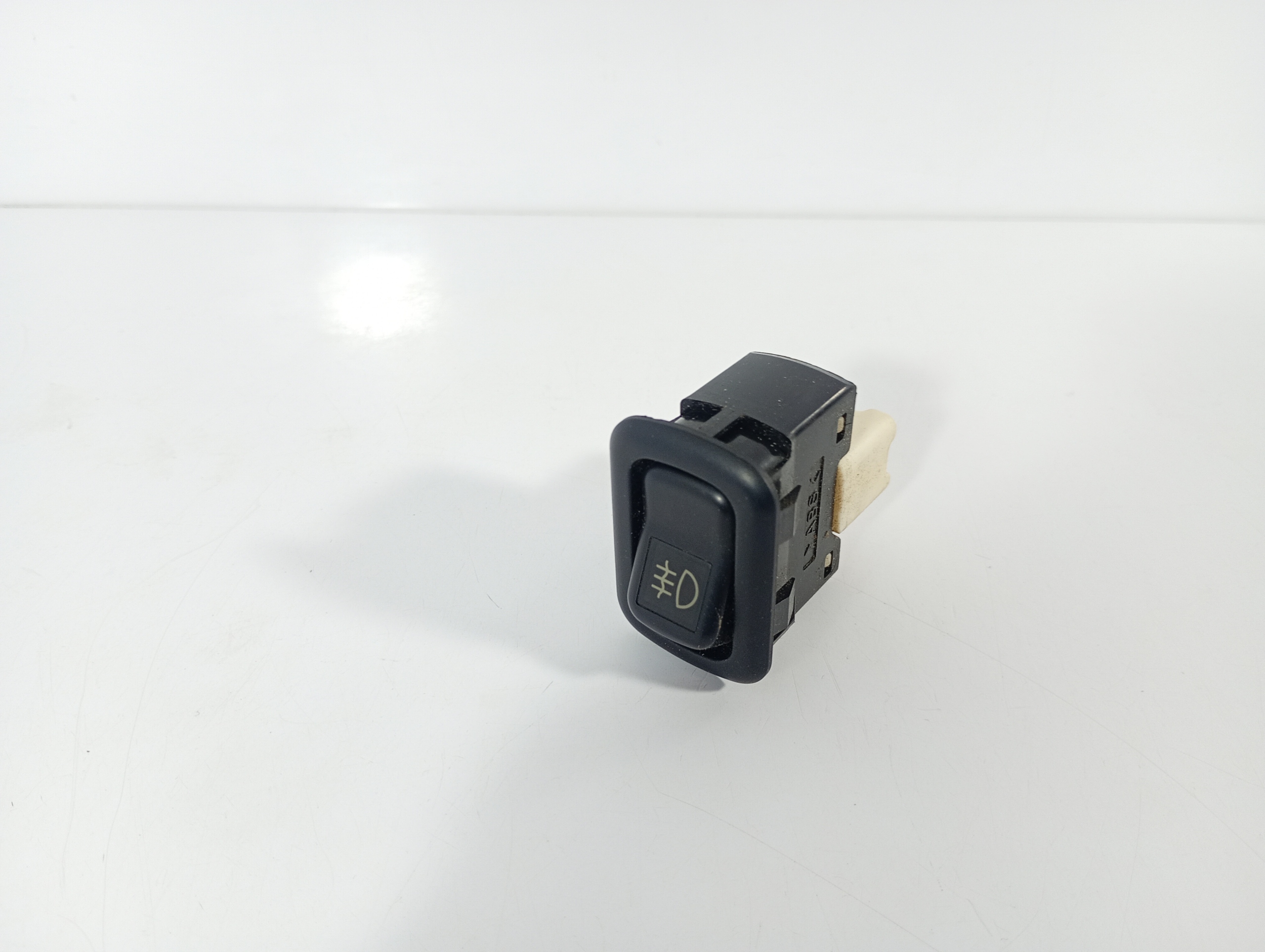 DAIHATSU TERIOS 97-05 switch light switch PRZECIWMGIELNYCH T324B10