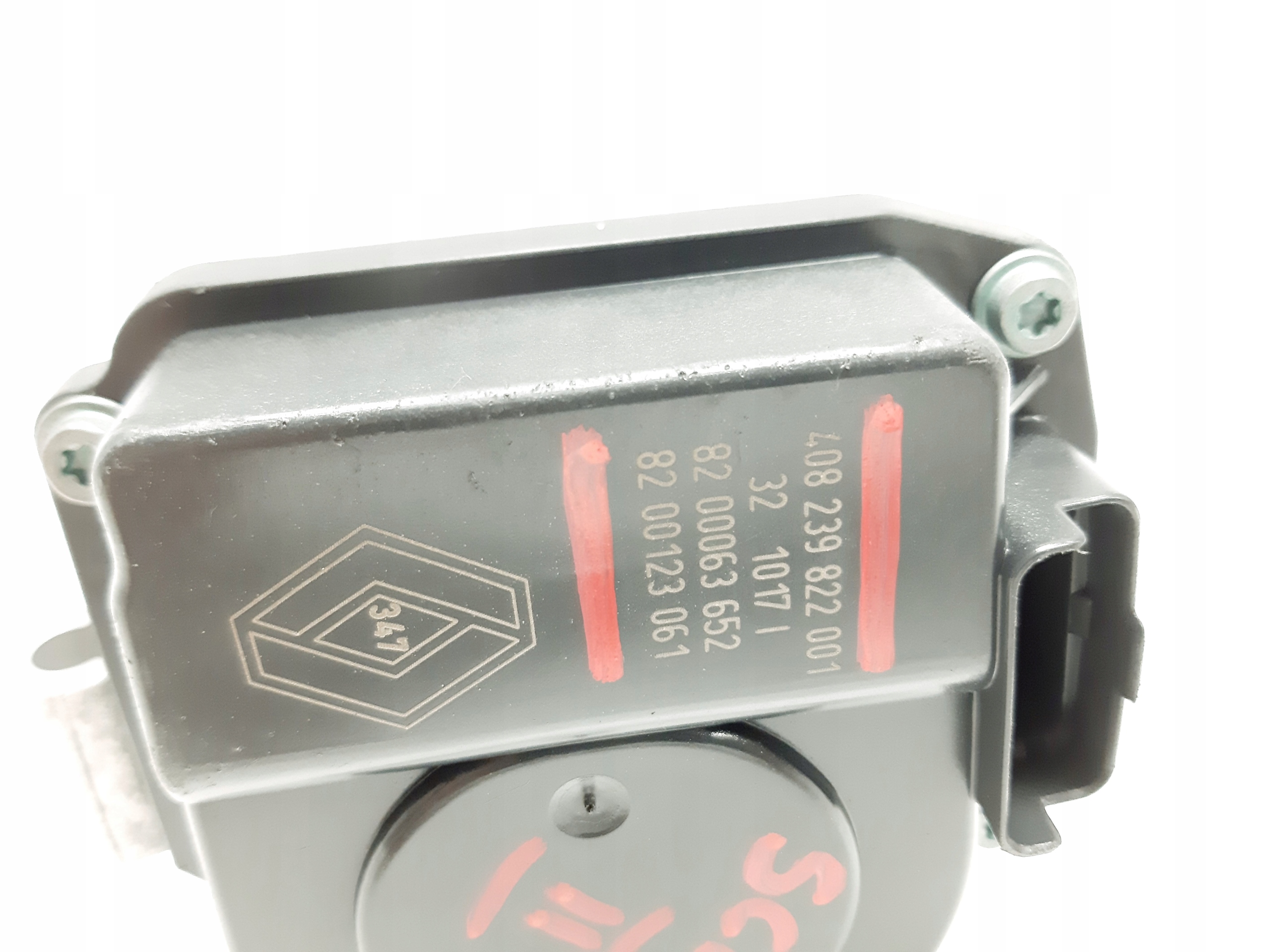 PRZEPUSTNICA RENAULT SCENIC II 1.4 16V 8200063652 Typ silnika Benzyna