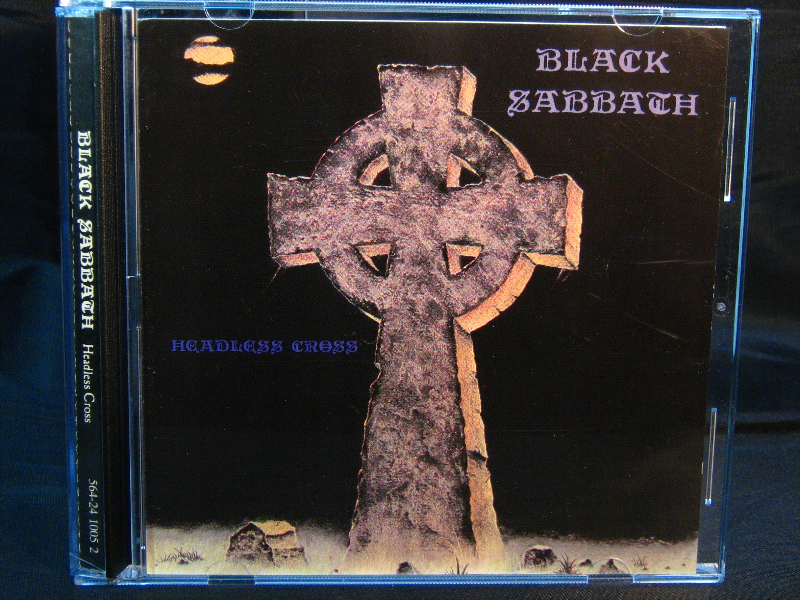 BLACK-SABBATH-Headless-Cross-