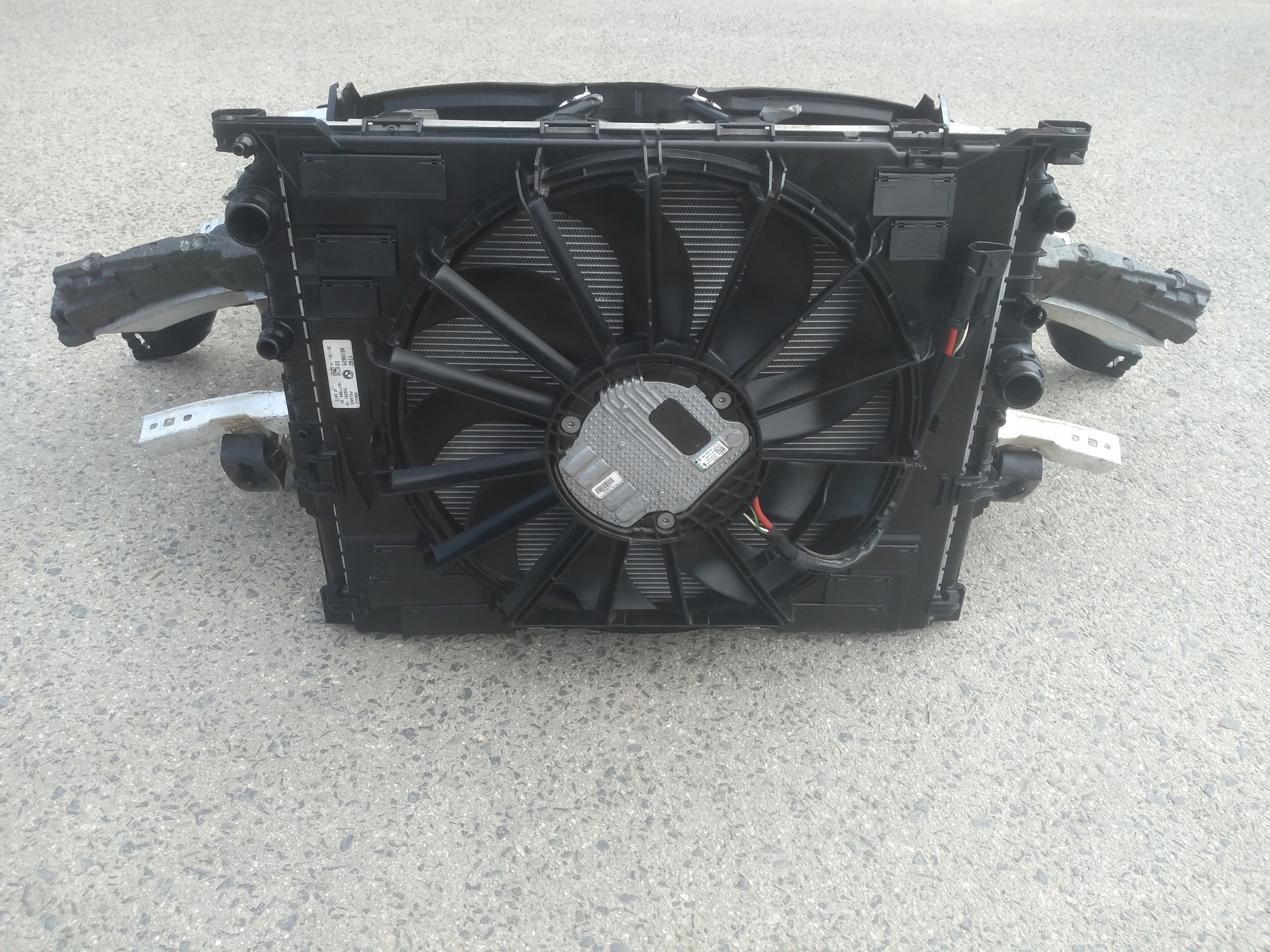 BMW 5 G30 G31 BENZYNA PAS PRZEDNI + CHŁODNICE Typ samochodu Samochody osobowe